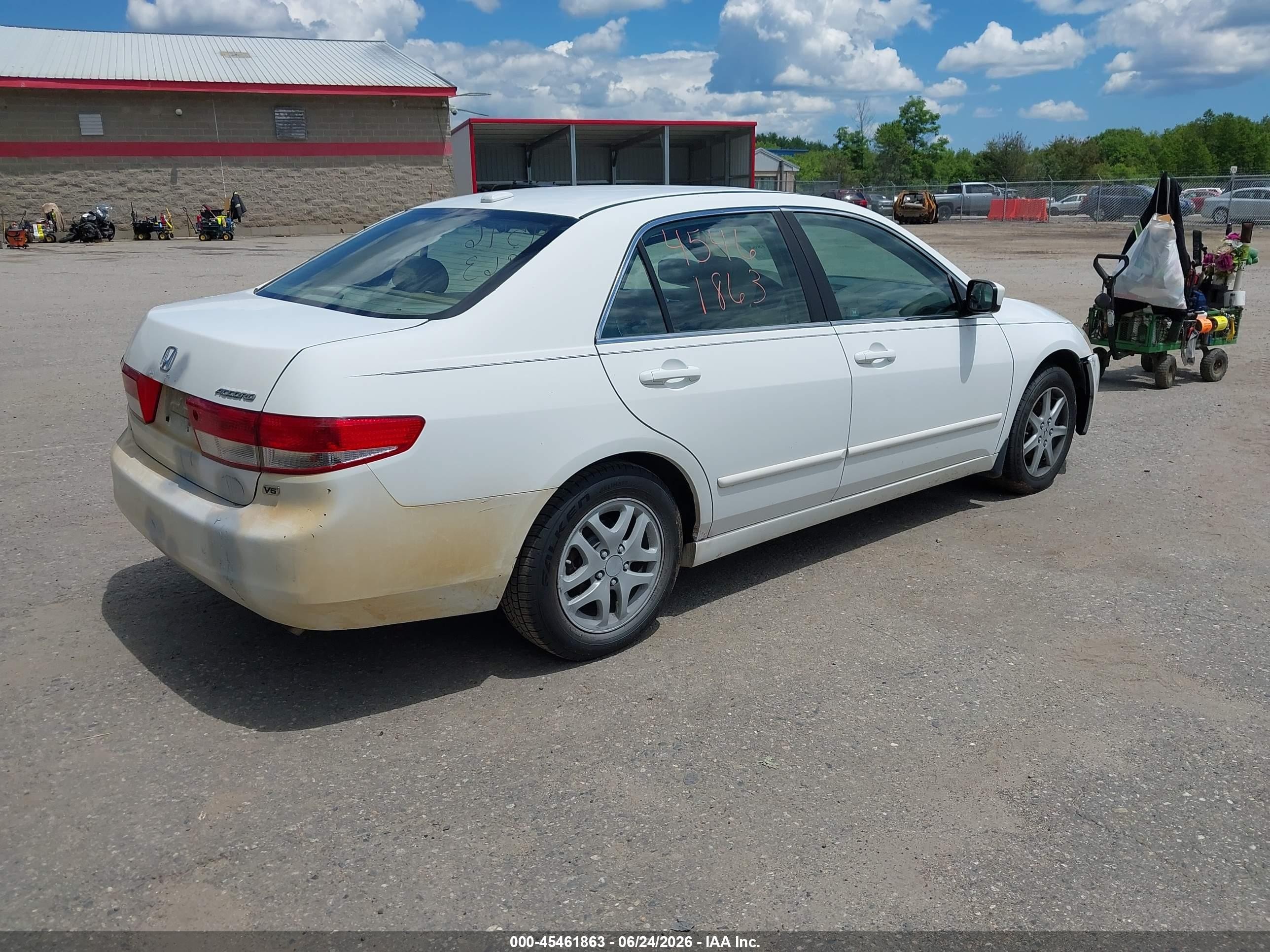 2004 Honda Accord 3.0 Ex White vin: 1HGCM66884A071207