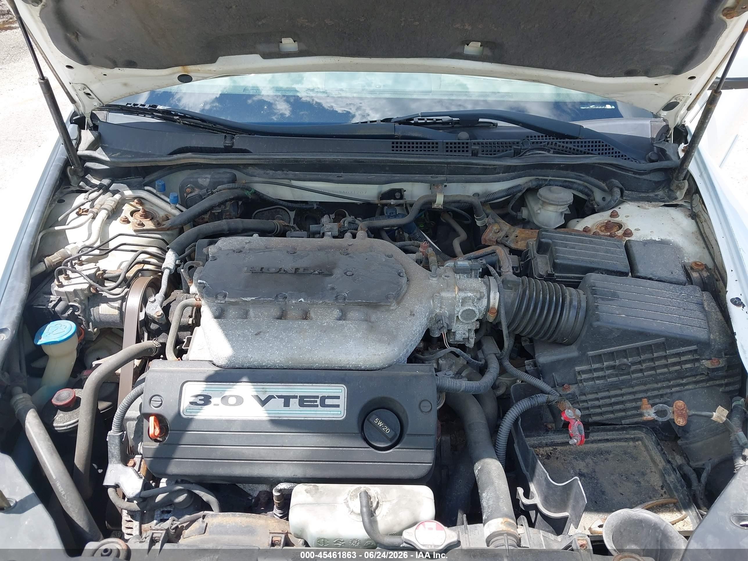 2004 Honda Accord 3.0 Ex White vin: 1HGCM66884A071207