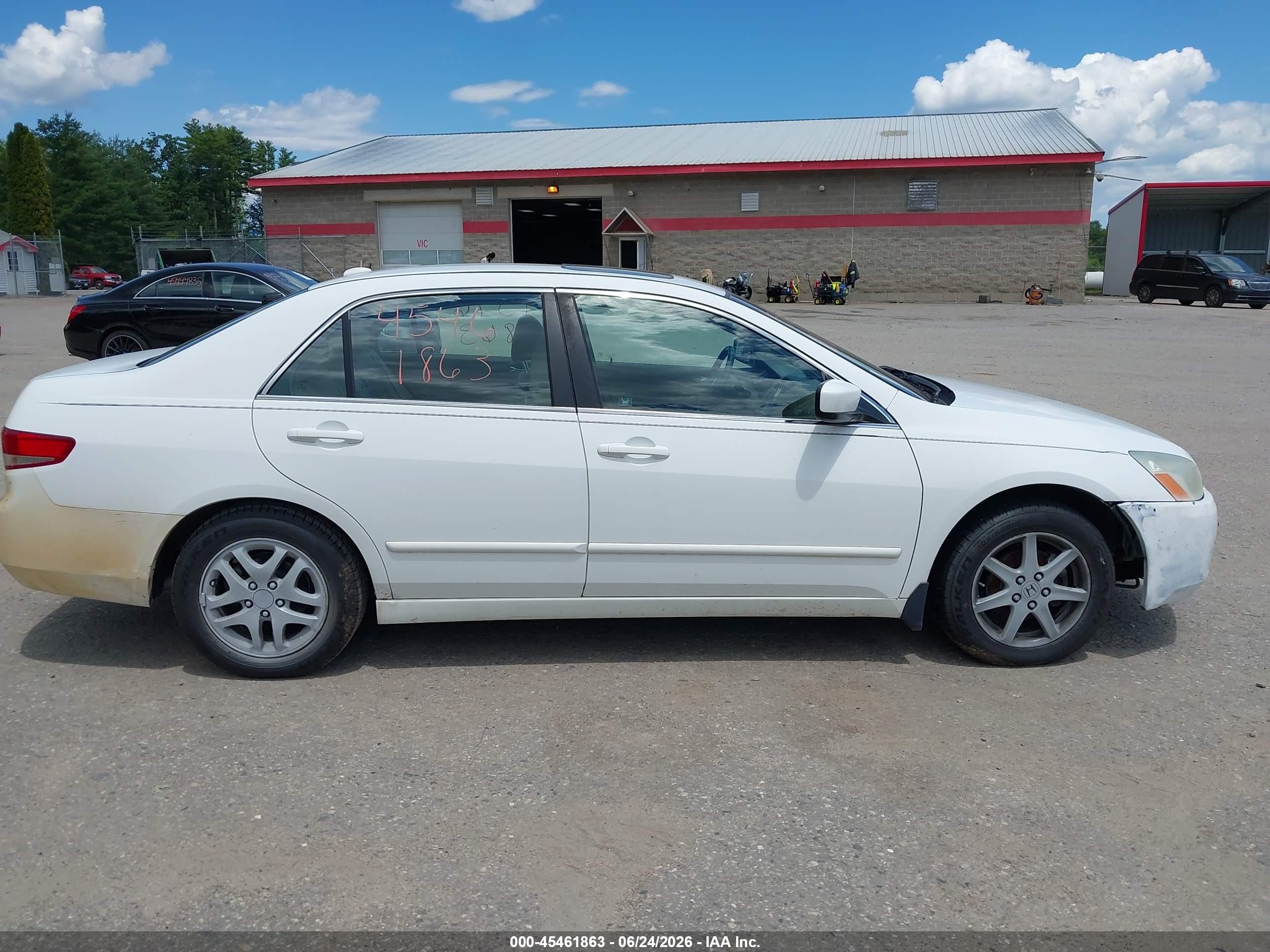 2004 Honda Accord 3.0 Ex White vin: 1HGCM66884A071207