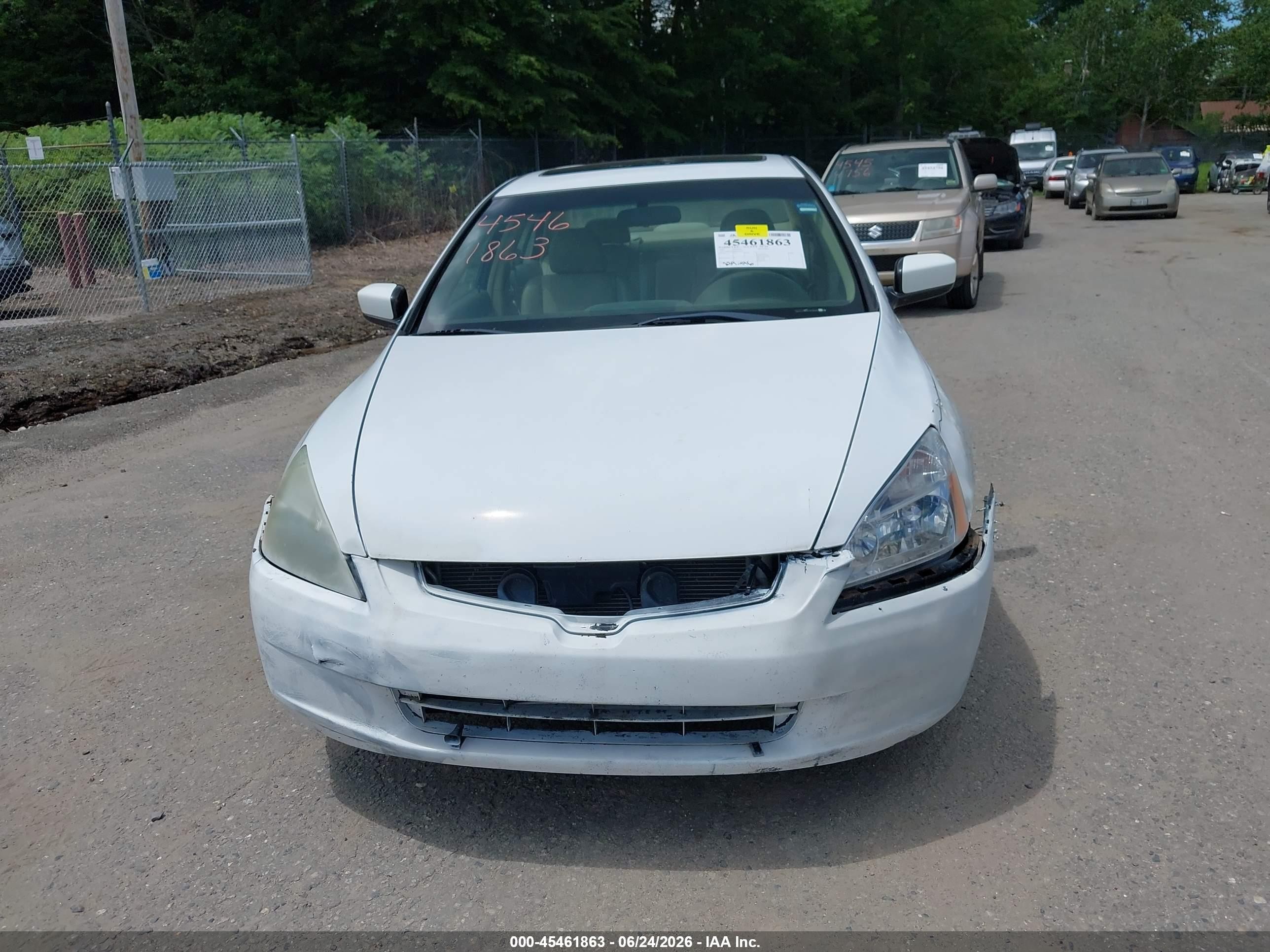2004 Honda Accord 3.0 Ex White vin: 1HGCM66884A071207