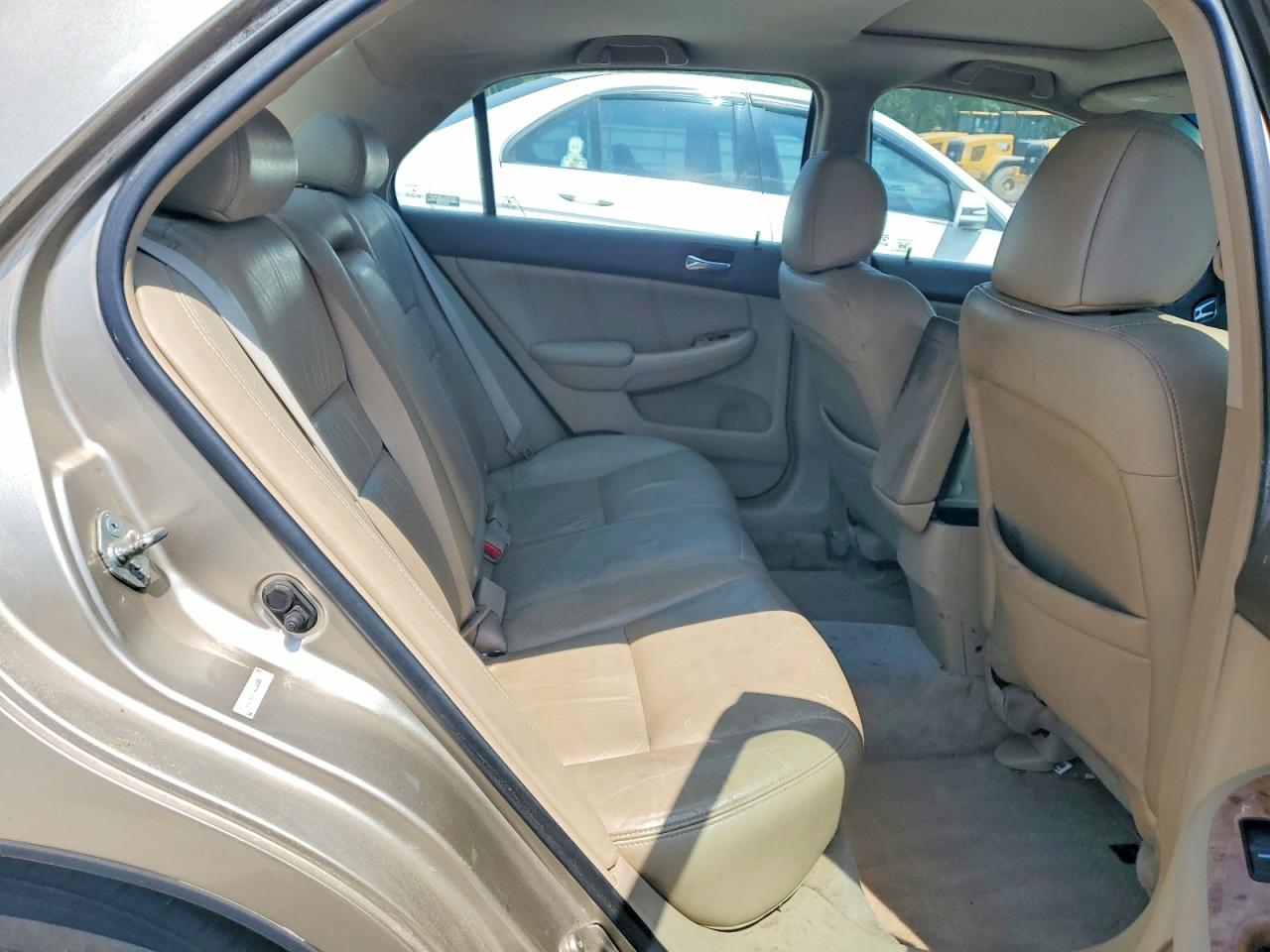 2004 Honda Accord Ex Gold vin: 1HGCM66894A022548