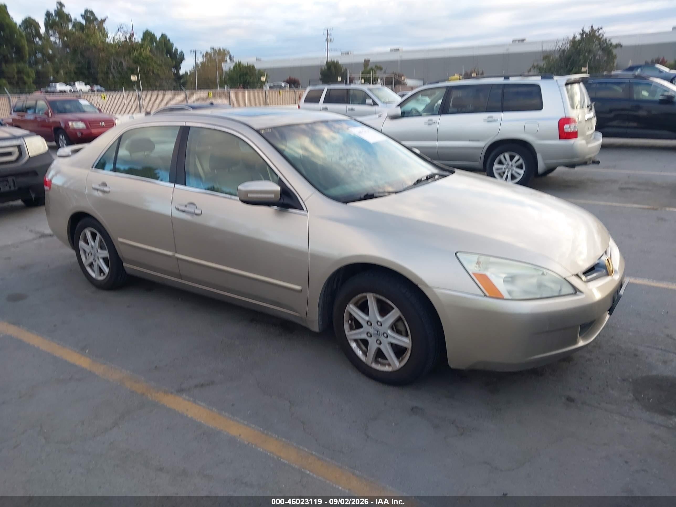 2004 Honda Accord 3.0 Ex Бежевый vin: 1HGCM66894A100827