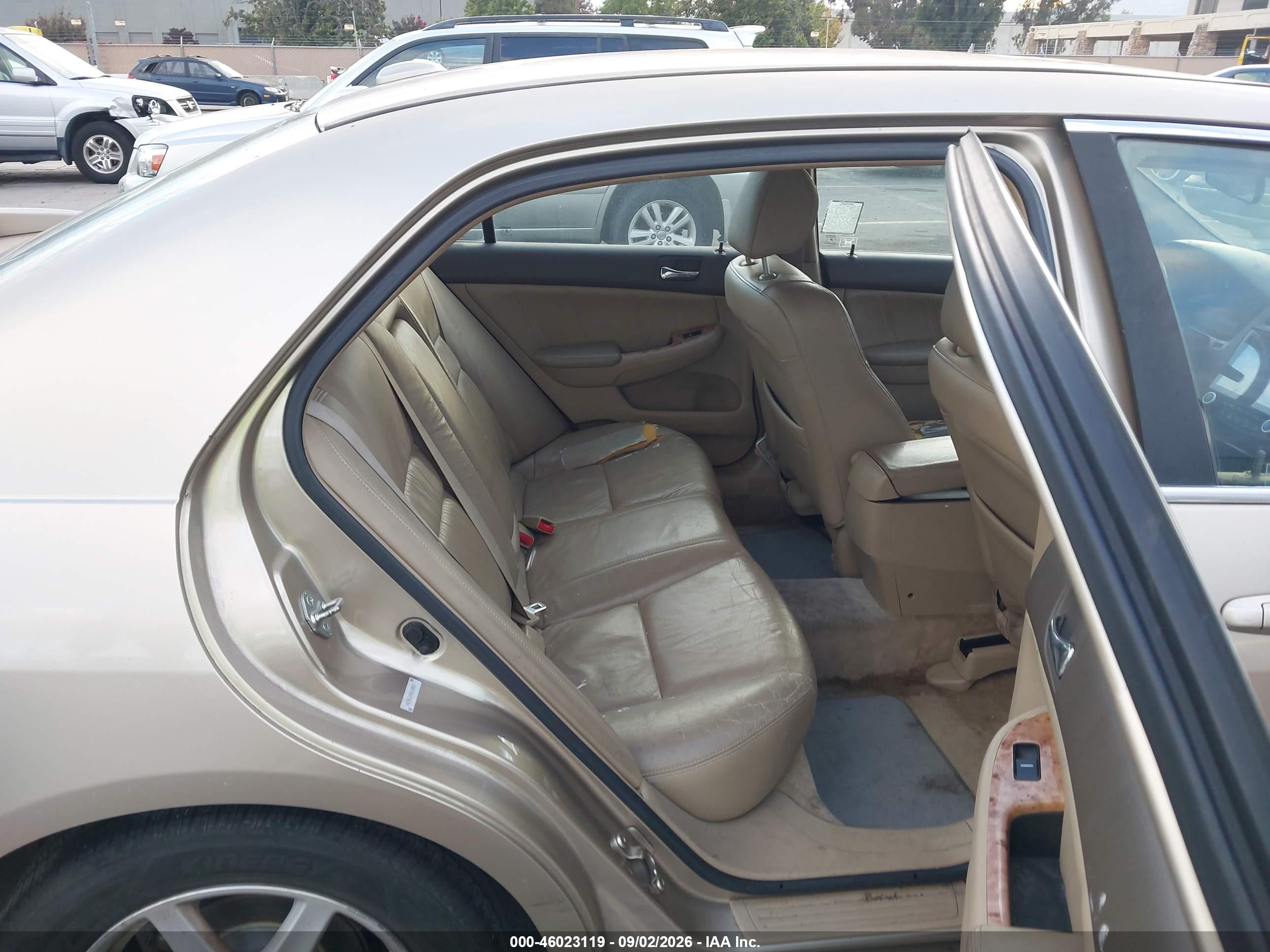 2004 Honda Accord 3.0 Ex Бежевый vin: 1HGCM66894A100827