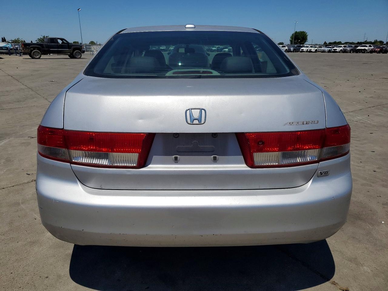 2004 Honda Accord Ex Silver vin: 1HGCM668X4A055316
