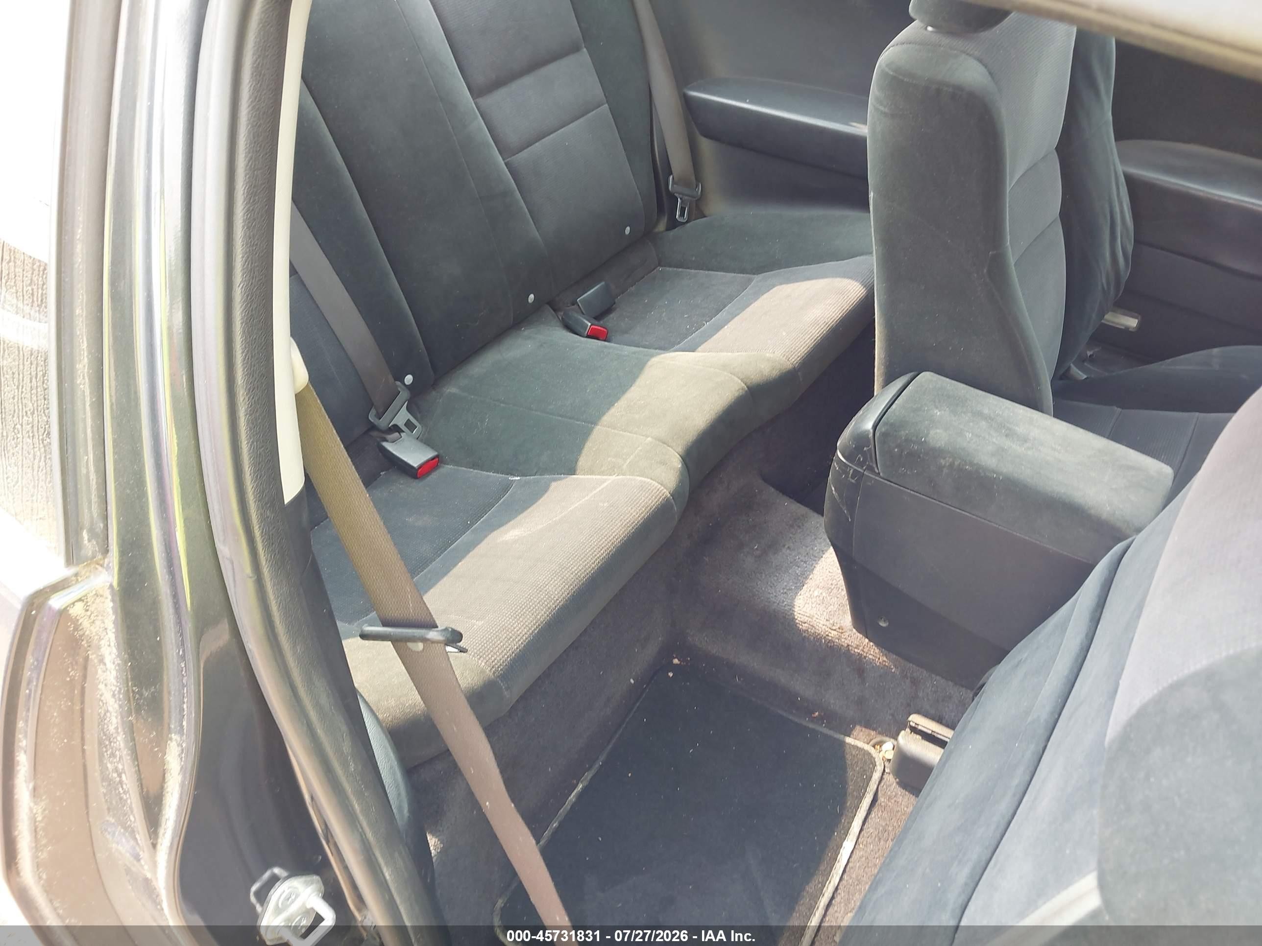 2004 Honda Accord 2.4 Lx Синий vin: 1HGCM72244A018298