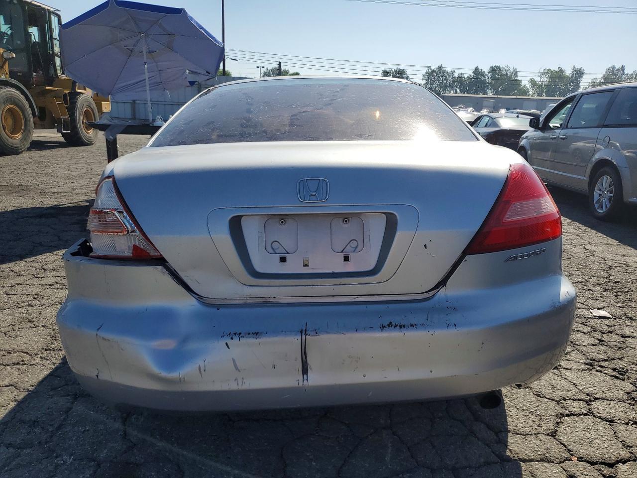 2004 Honda Accord Lx Silver vin: 1HGCM72244A026630