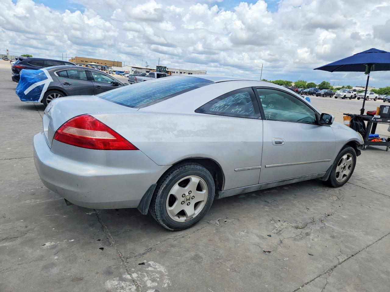 2004 Honda Accord Lx Silver vin: 1HGCM722X4A005202