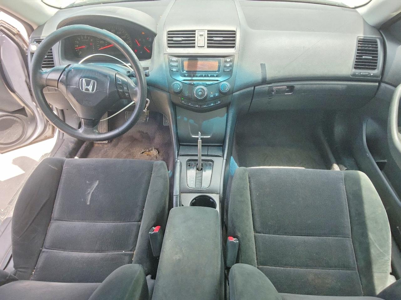 2004 Honda Accord Lx Silver vin: 1HGCM722X4A005202