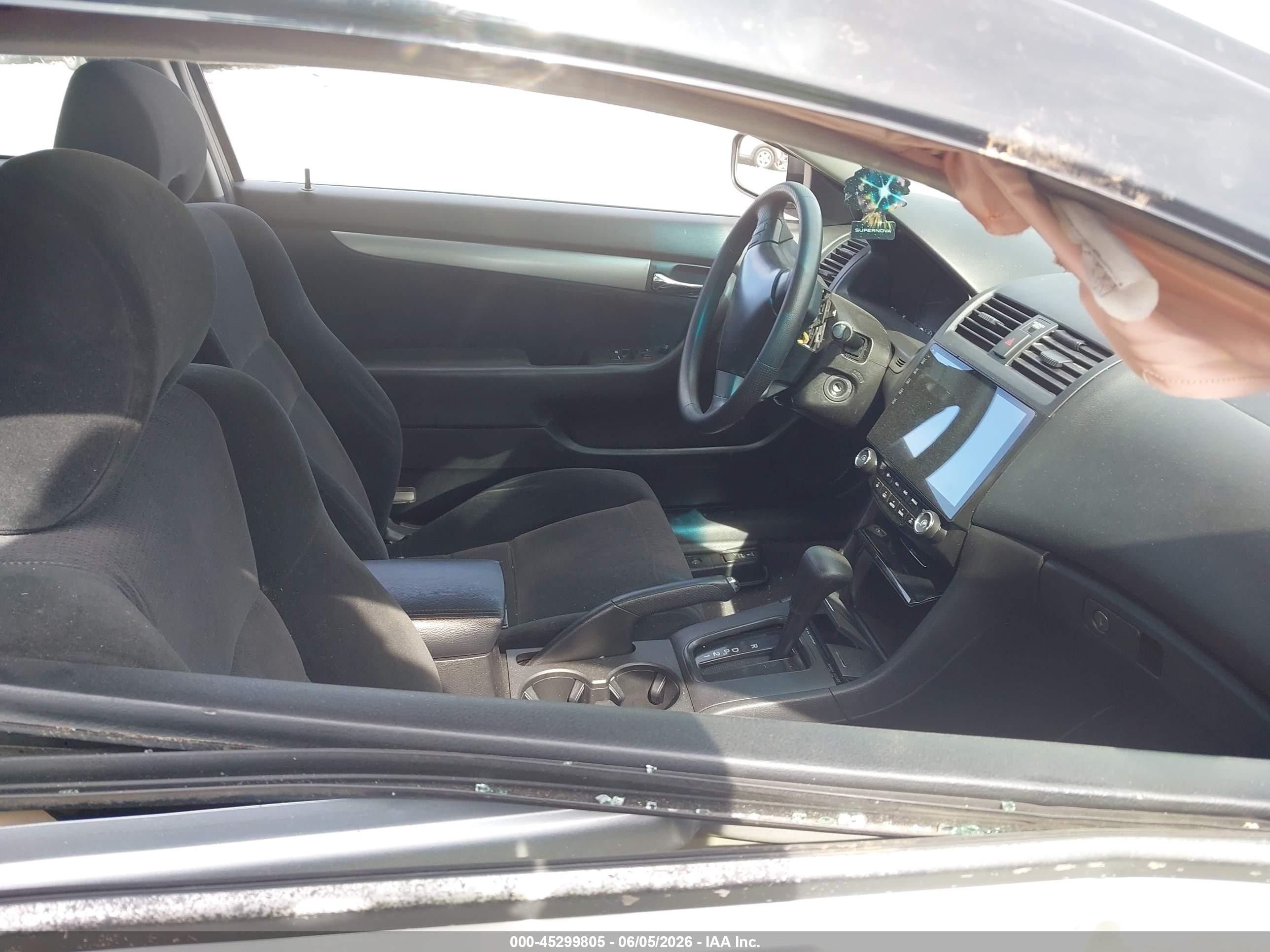 2005 Honda Accord 2.4 Lx Silver vin: 1HGCM72315A012405
