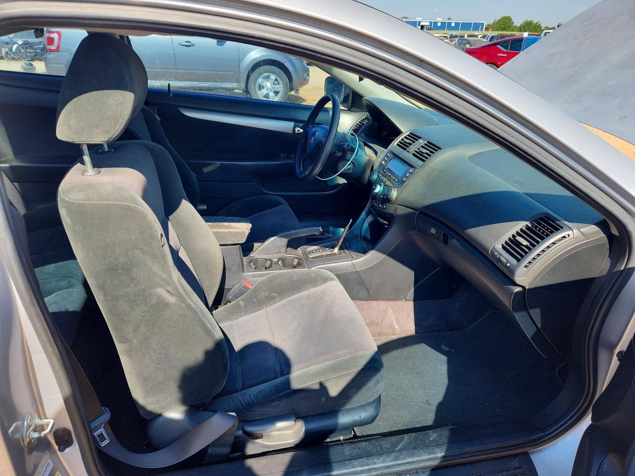 2005 Honda Accord Lx Silver vin: 1HGCM72515A024927