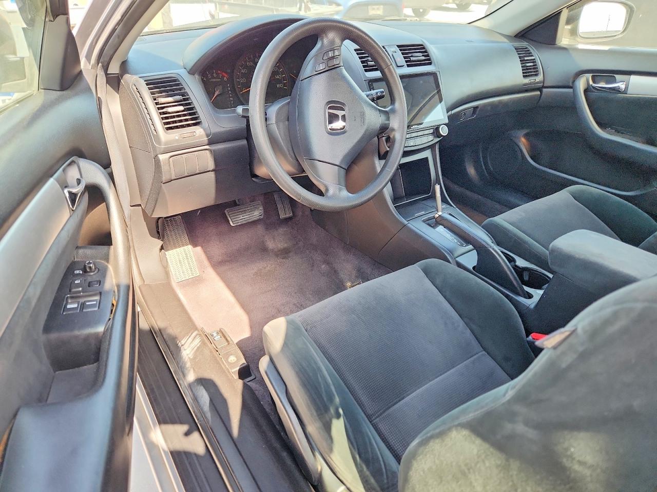 2005 Honda Accord Lx Silver vin: 1HGCM72555A027832