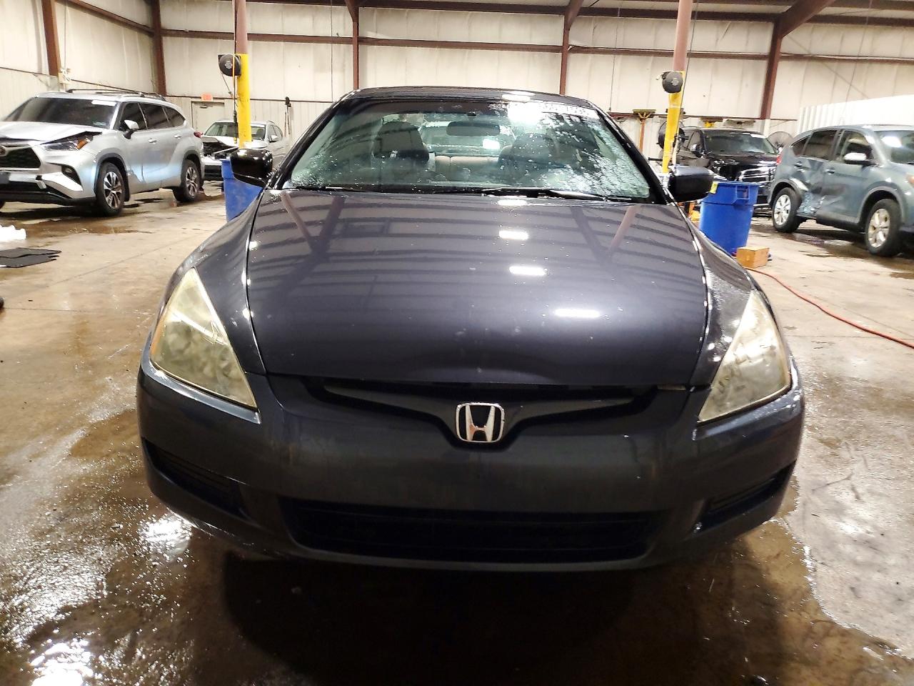 2004 Honda Accord Ex Серый vin: 1HGCM72584A023630