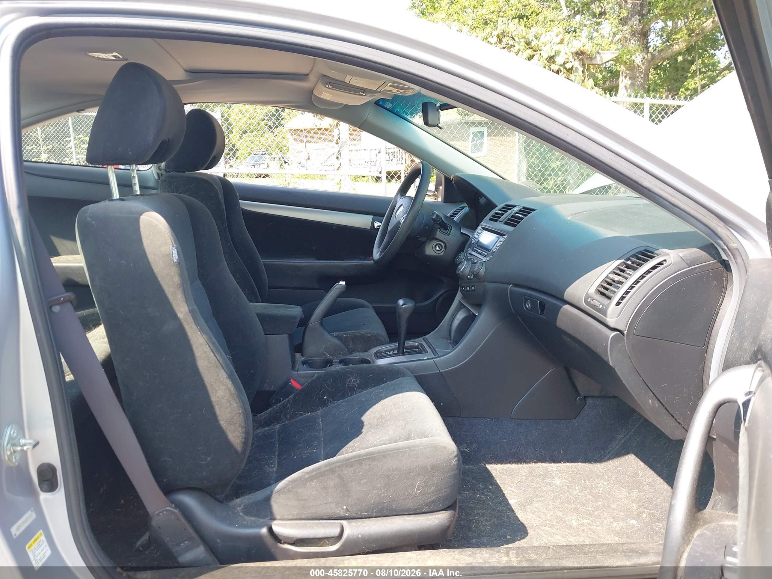 2004 Honda Accord 2.4 Ex Silver vin: 1HGCM72594A025239