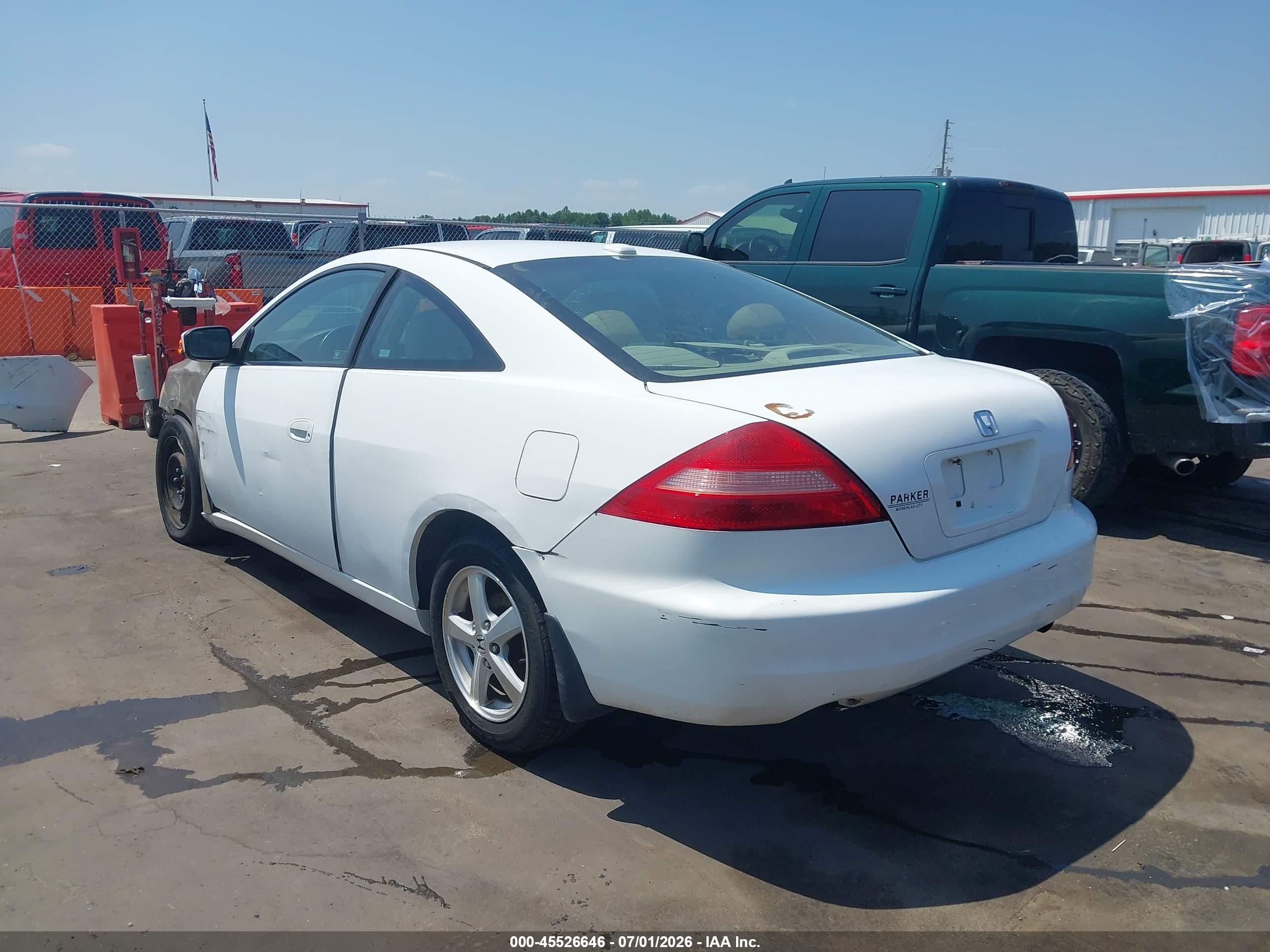 2004 Honda Accord 2.4 Ex White vin: 1HGCM72624A020828