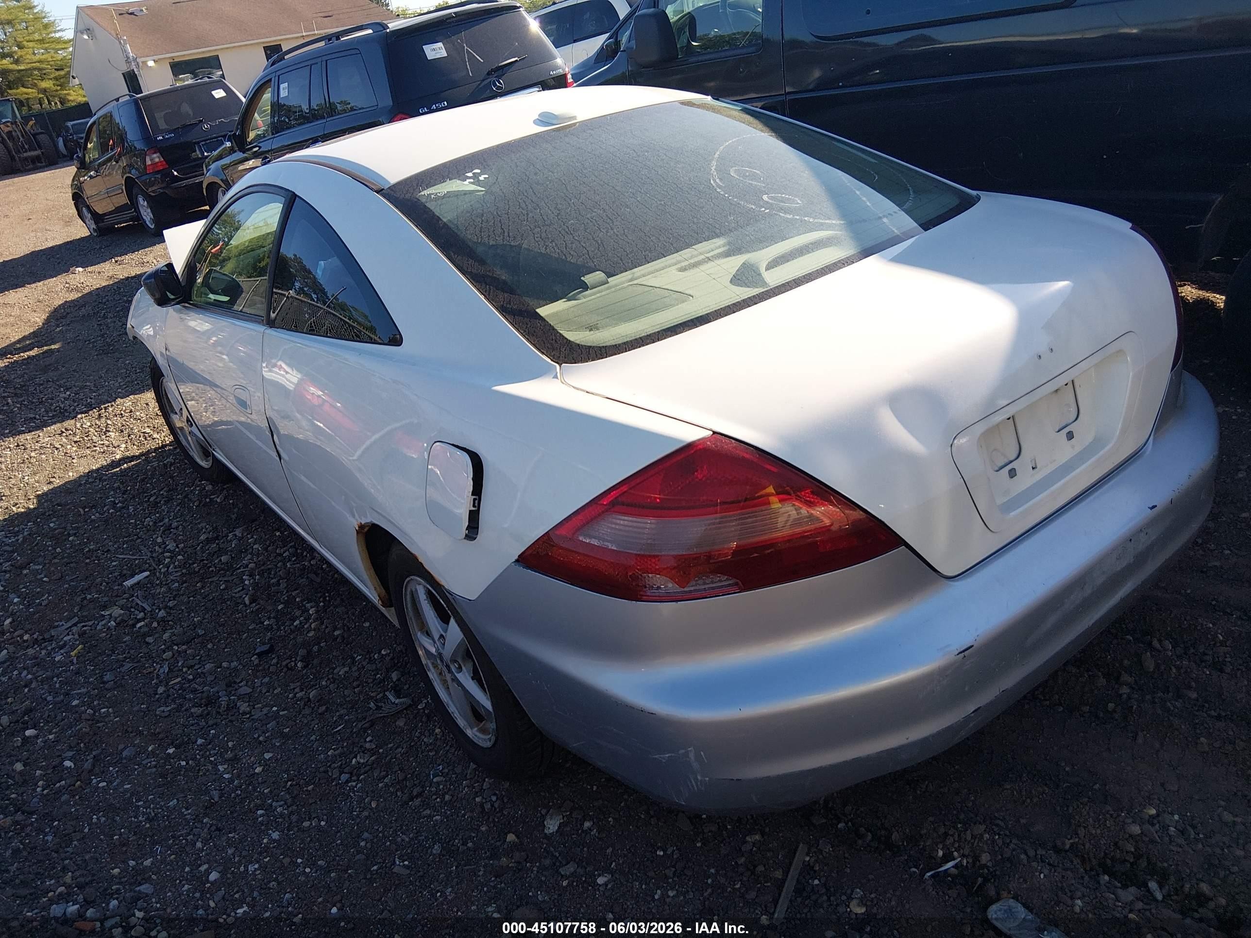 2004 Honda Accord 2.4 Ex White vin: 1HGCM72624A023714