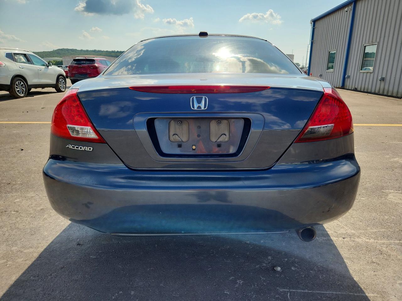 2007 Honda Accord Gray vin: 1HGCM72637A021605