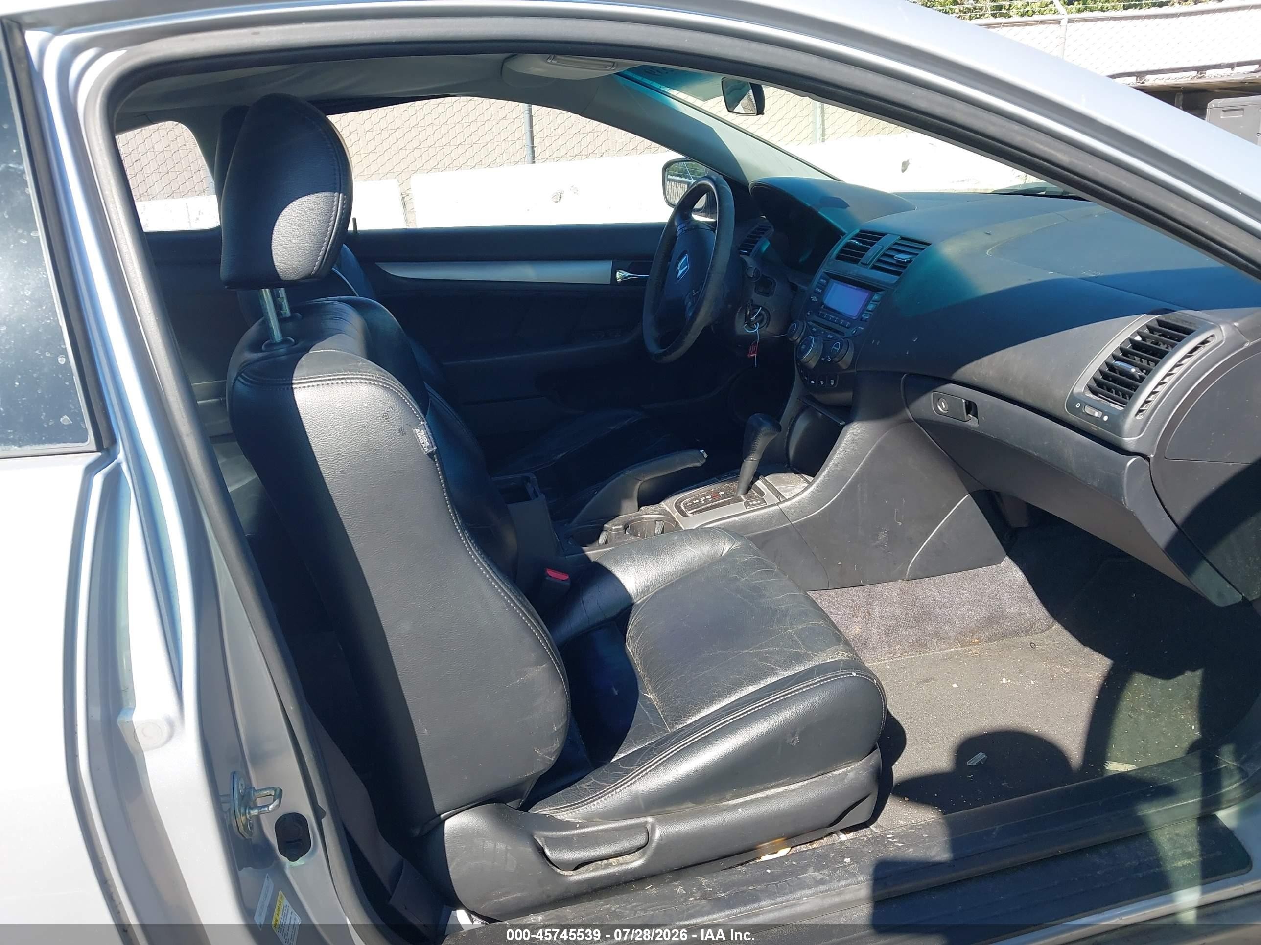 2003 Honda Accord 2.4 Ex Серебряный vin: 1HGCM72643A030565