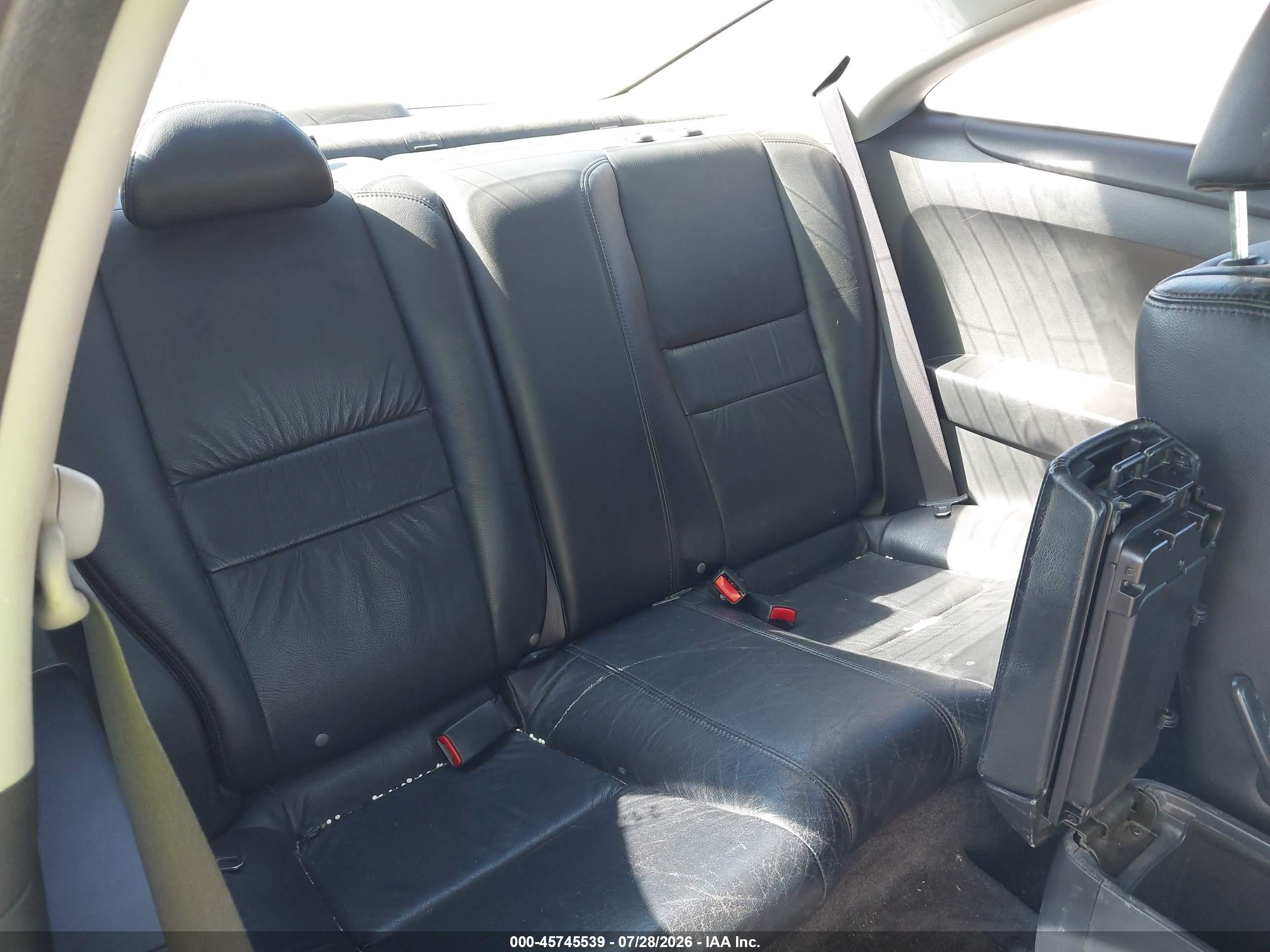 2003 Honda Accord 2.4 Ex Серебряный vin: 1HGCM72643A030565