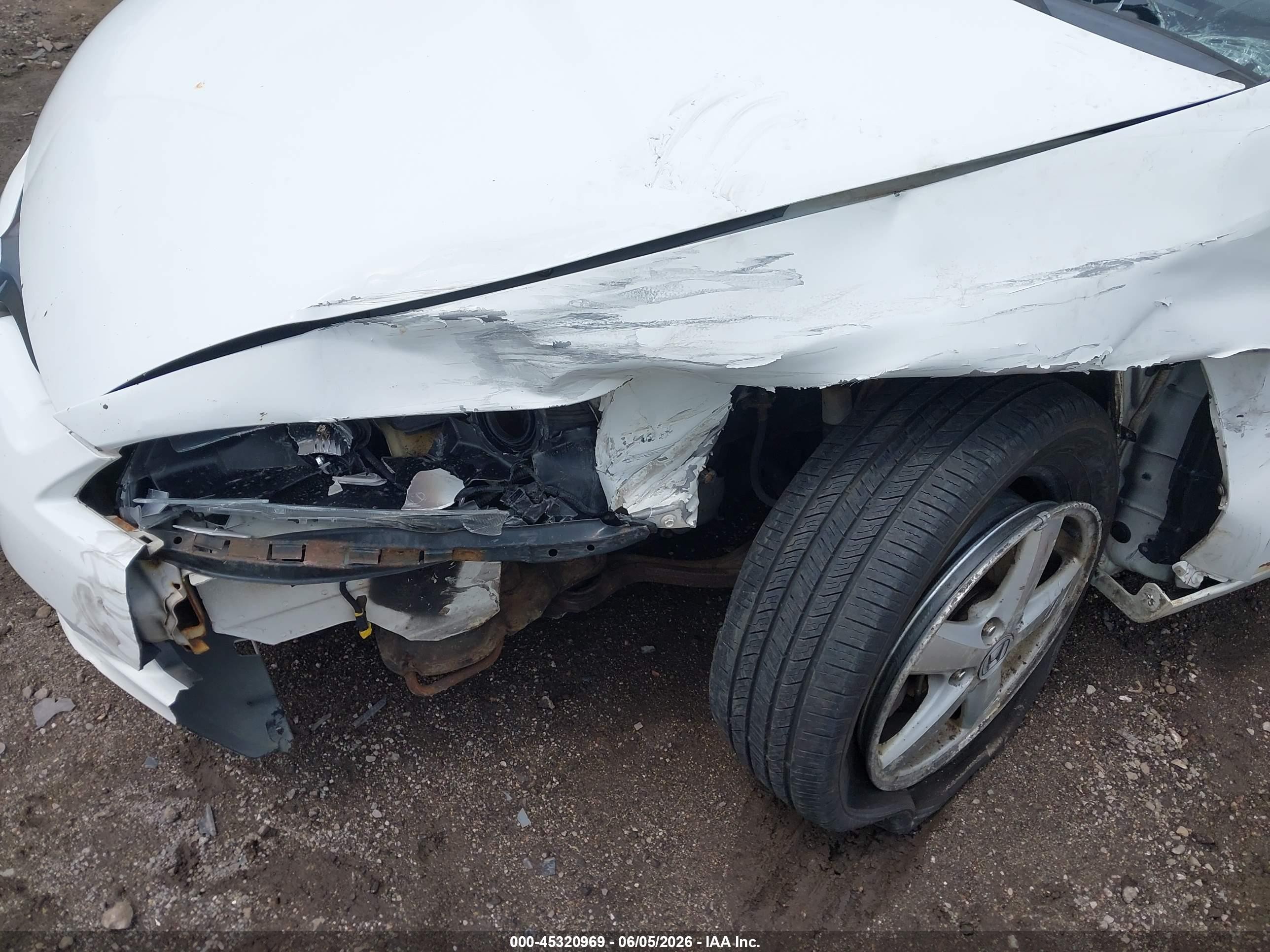 2005 Honda Accord 2.4 Ex White vin: 1HGCM72645A016815