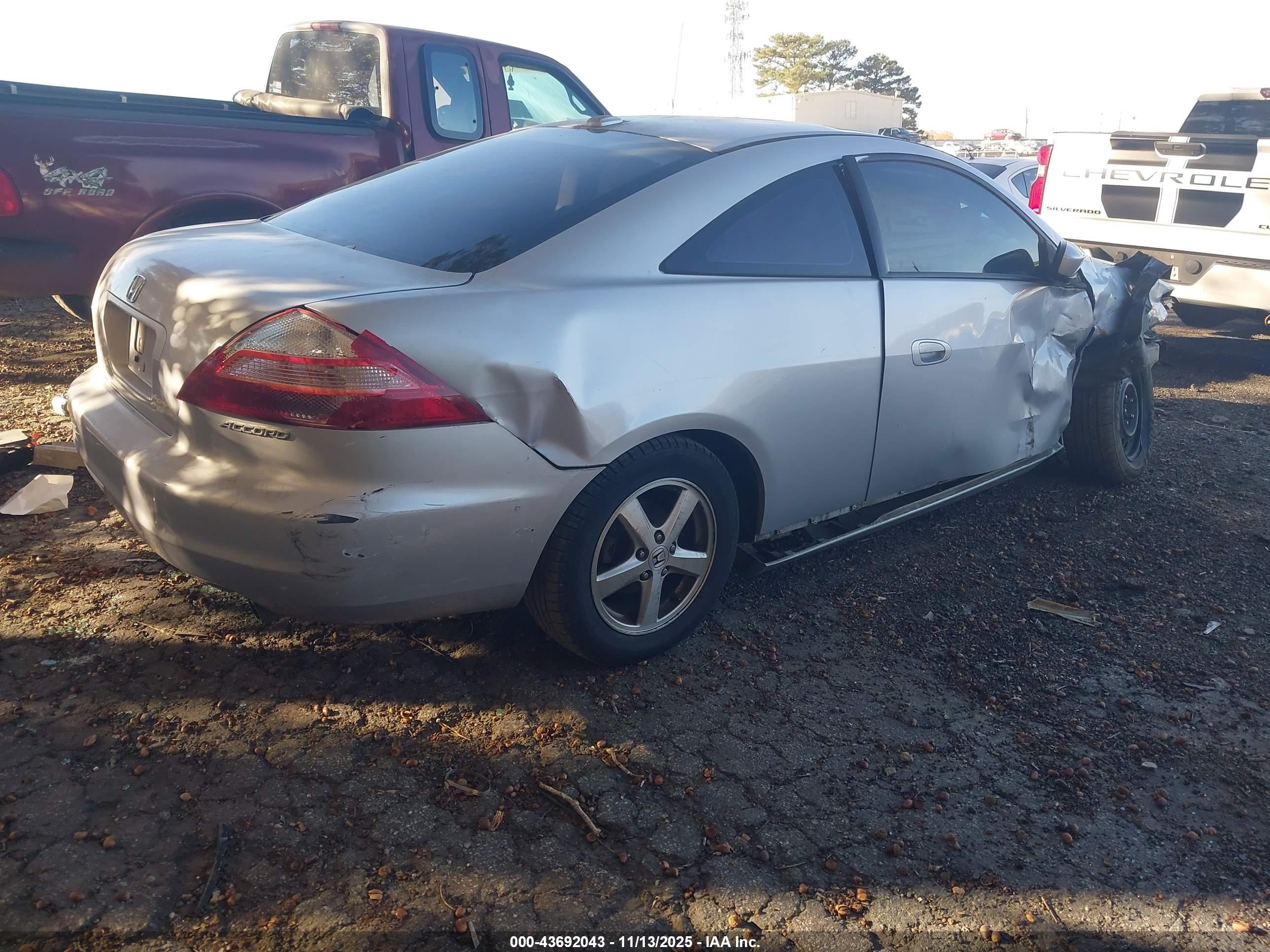 2005 Honda Accord 2.4 Ex Серебряный vin: 1HGCM72675A014007