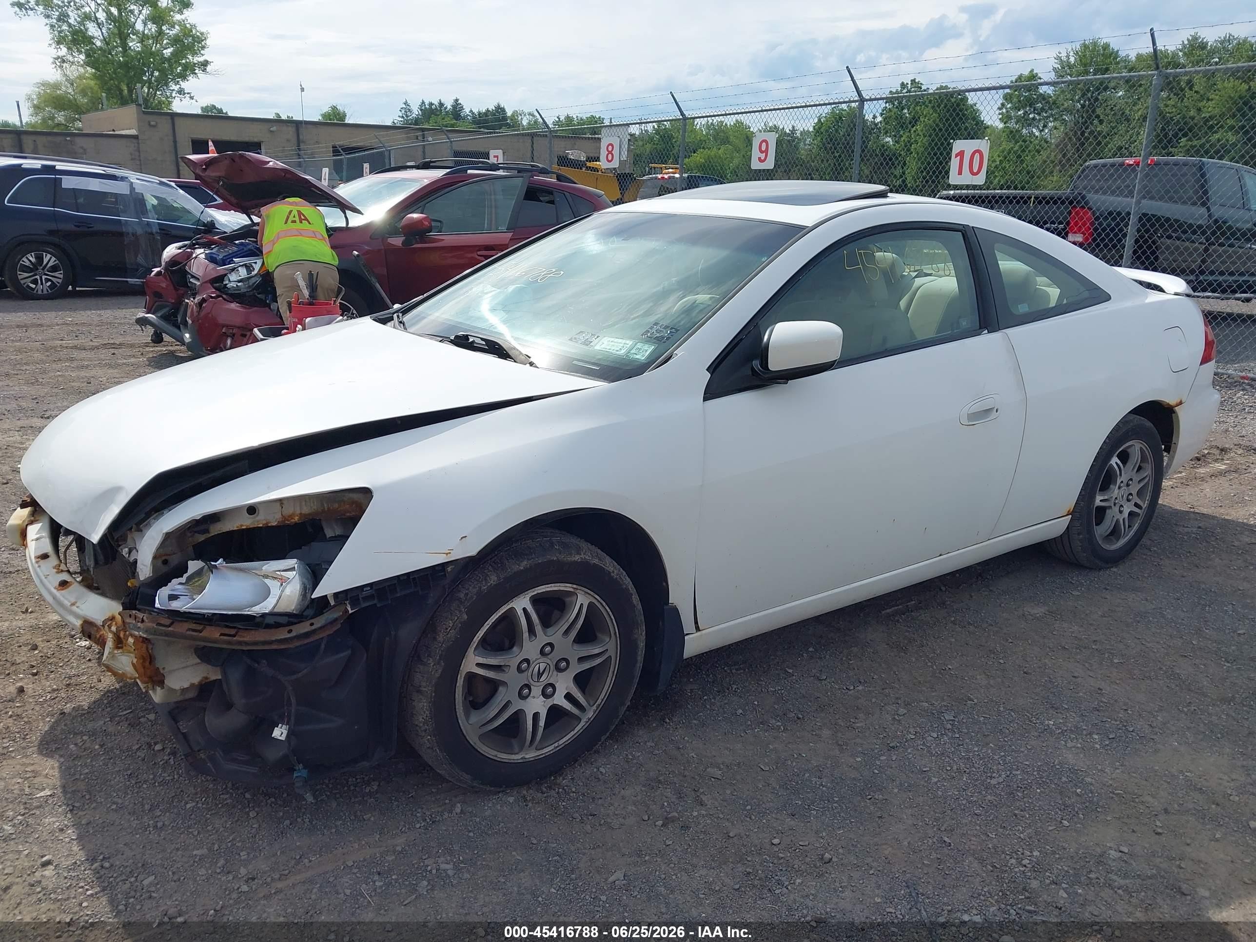 2003 Honda Accord Cpe Ex White vin: 1HGCM72683A027426
