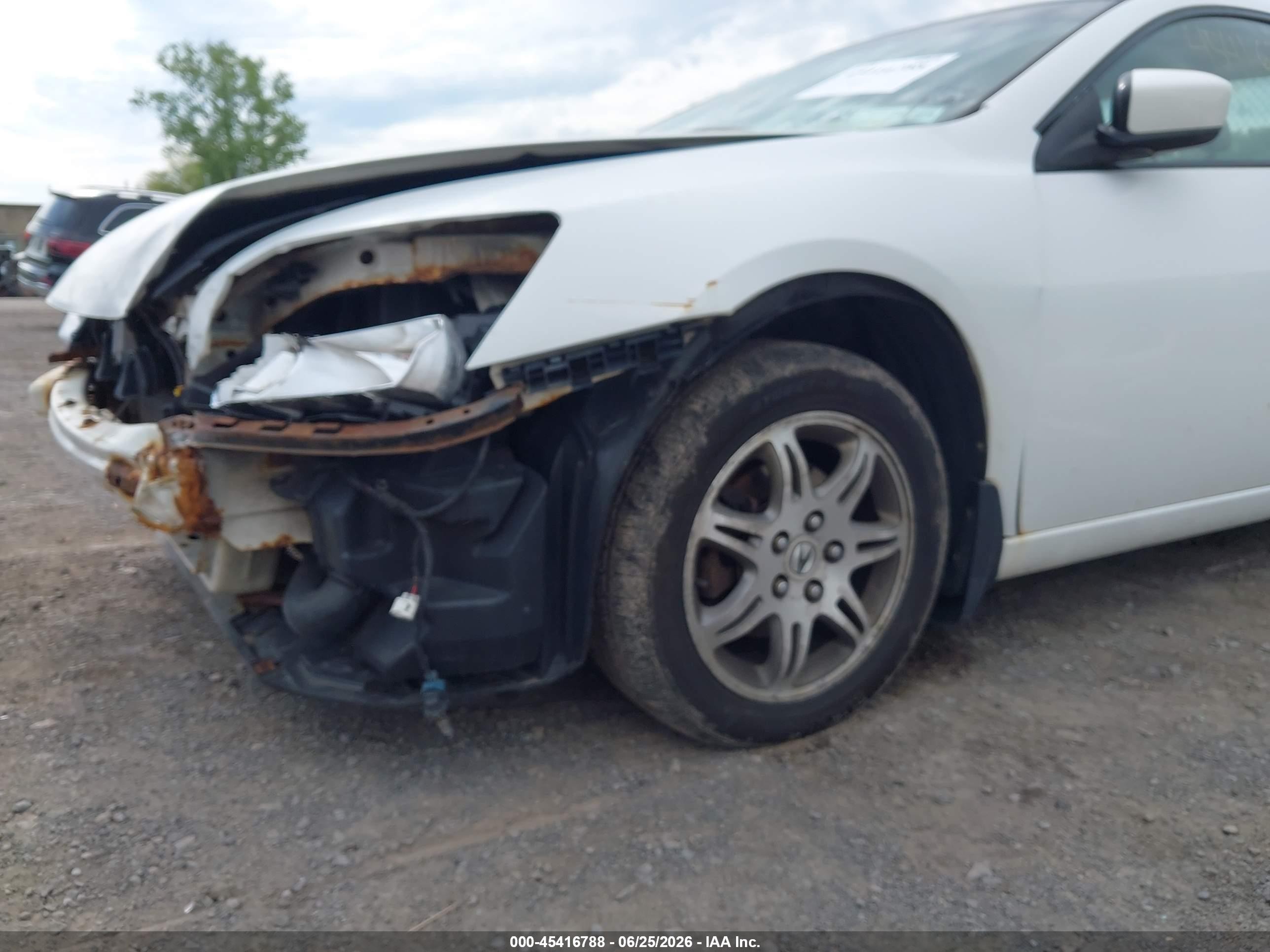 2003 Honda Accord Cpe Ex White vin: 1HGCM72683A027426