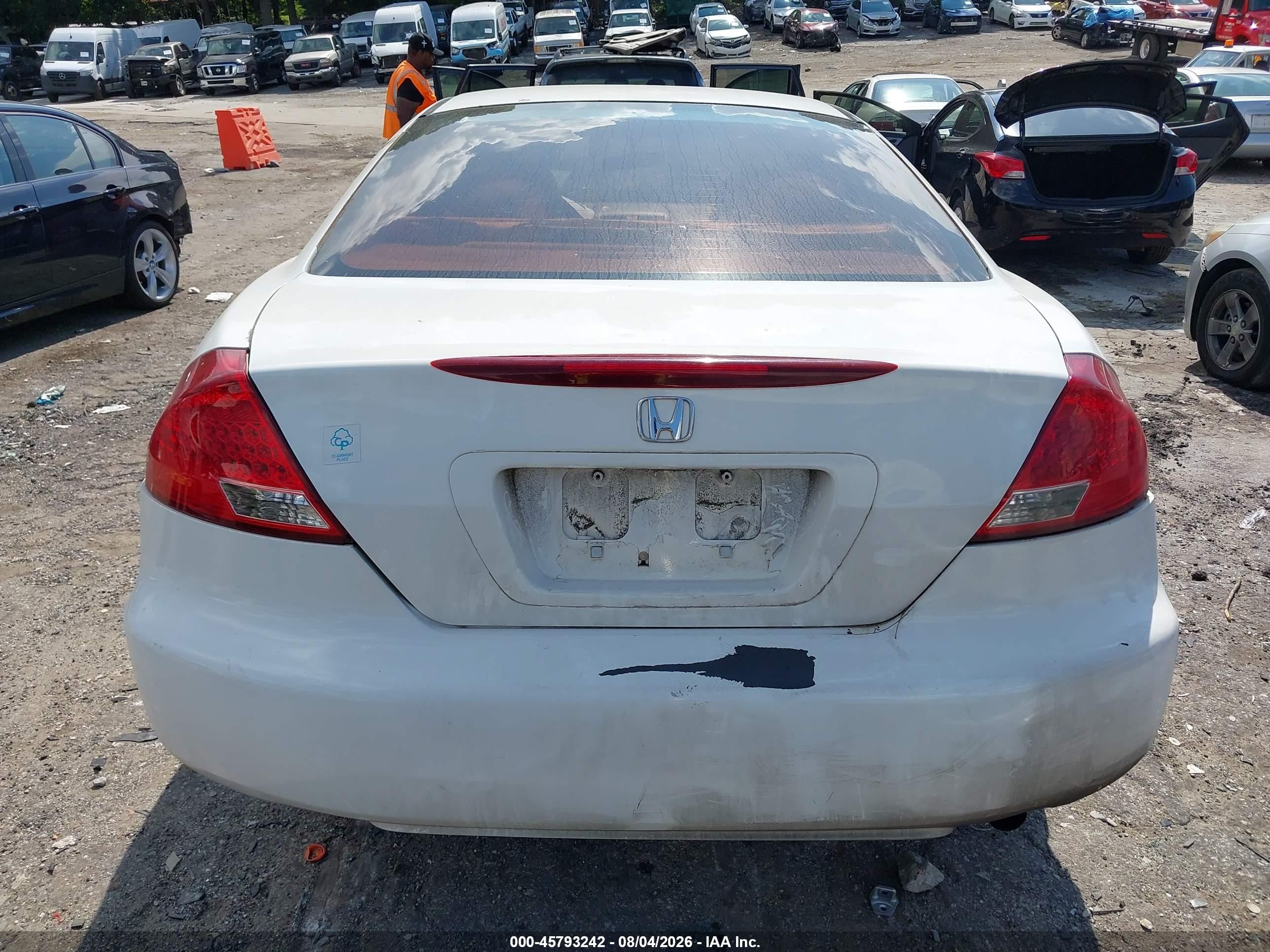 2006 Honda Accord 2.4 Ex White vin: 1HGCM72726A014880