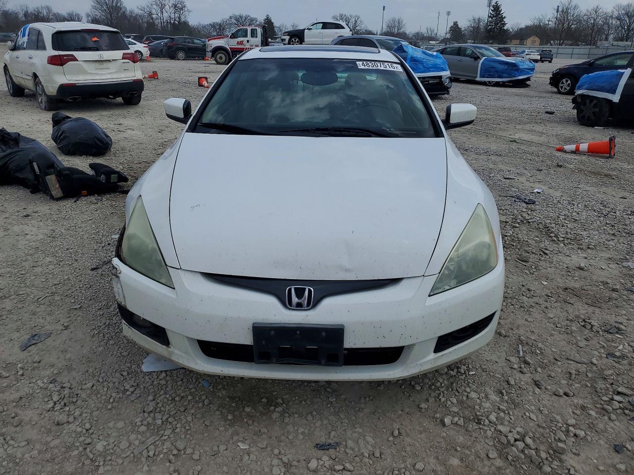 2004 Honda Accord Ex White vin: 1HGCM82604A012653