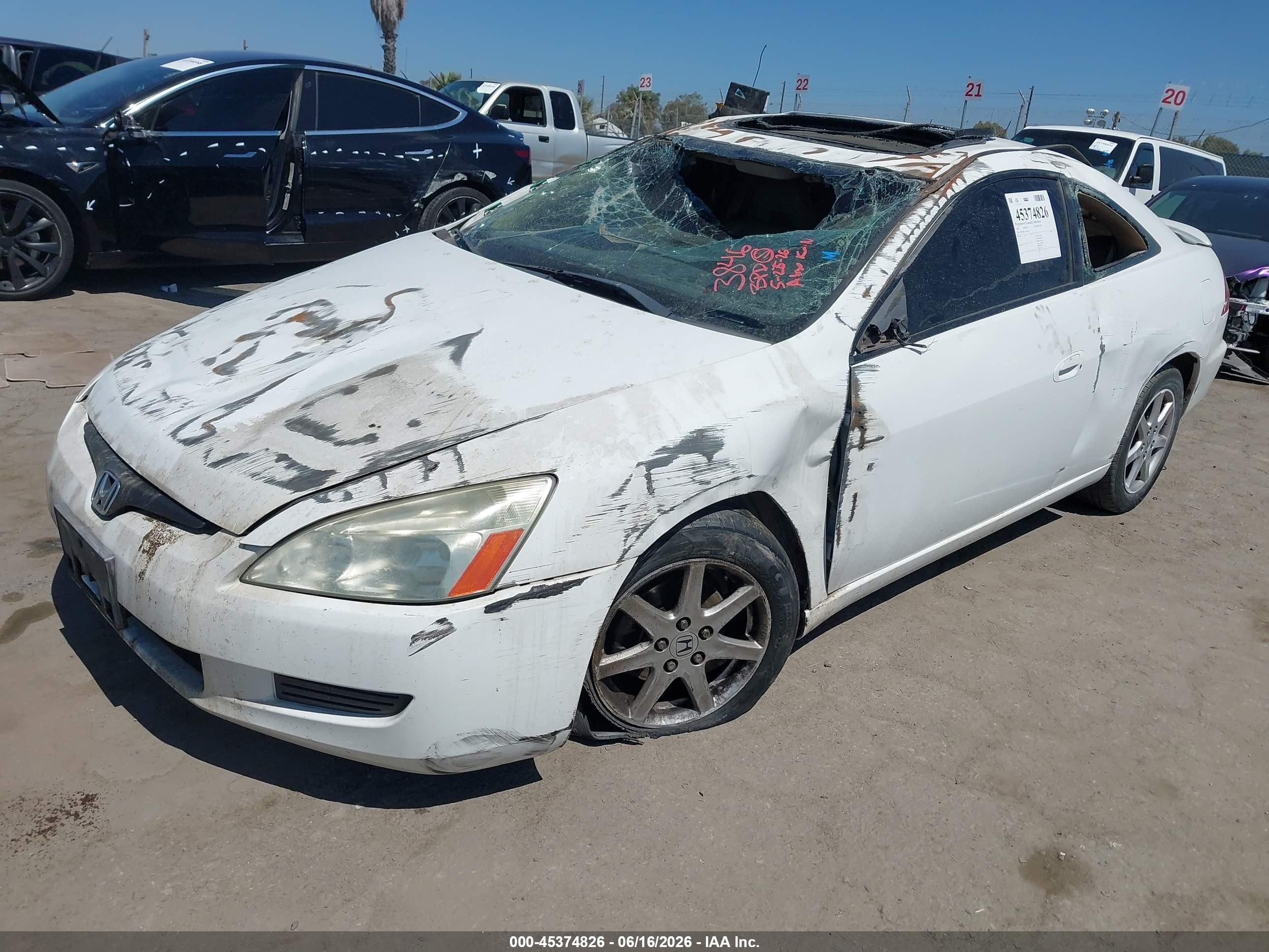 2003 Honda Accord Cpe Ex White vin: 1HGCM82623A023846