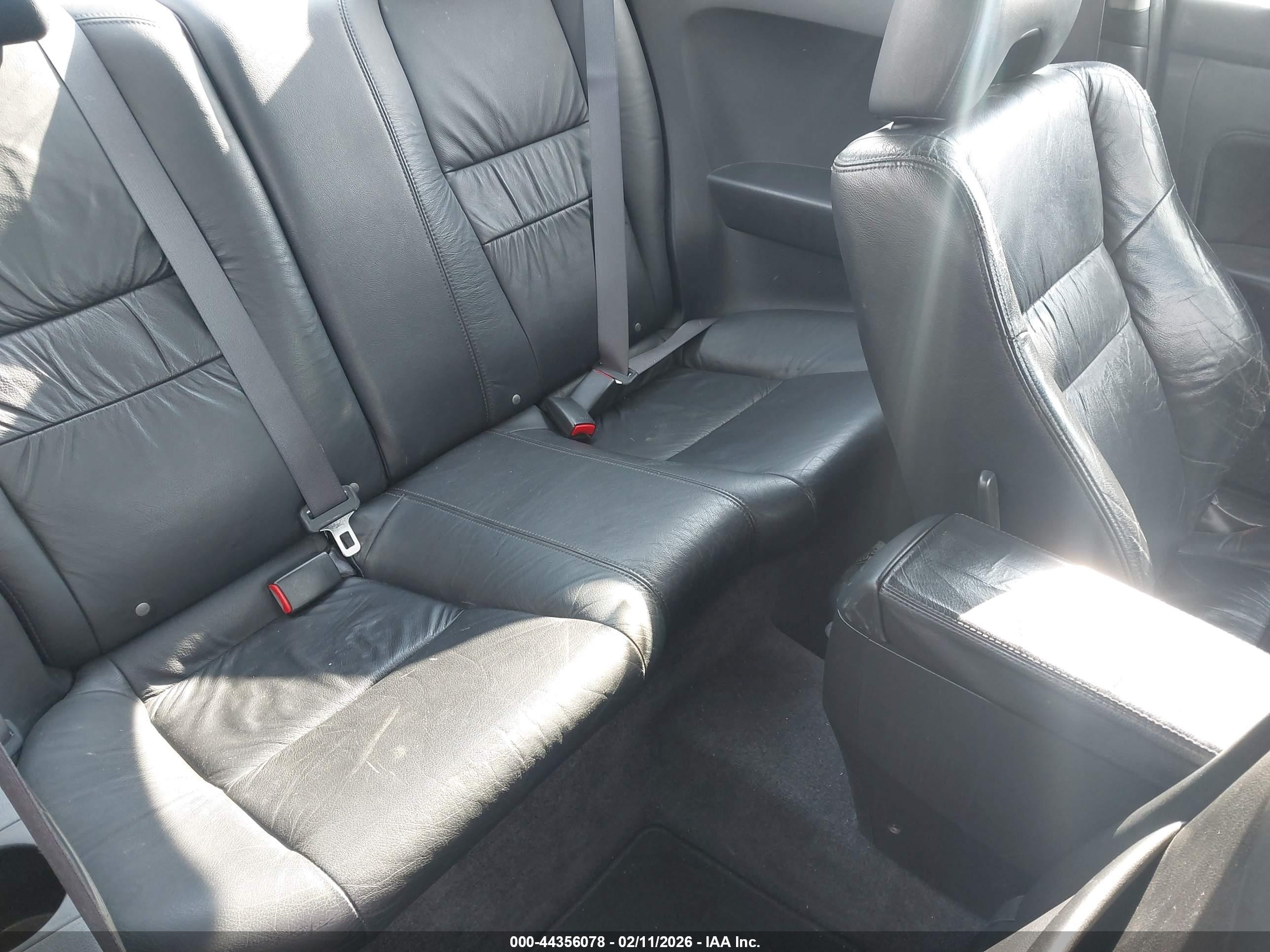 2005 Honda Accord Cpe Ex-l V6 Серебряный vin: 1HGCM82625A006824