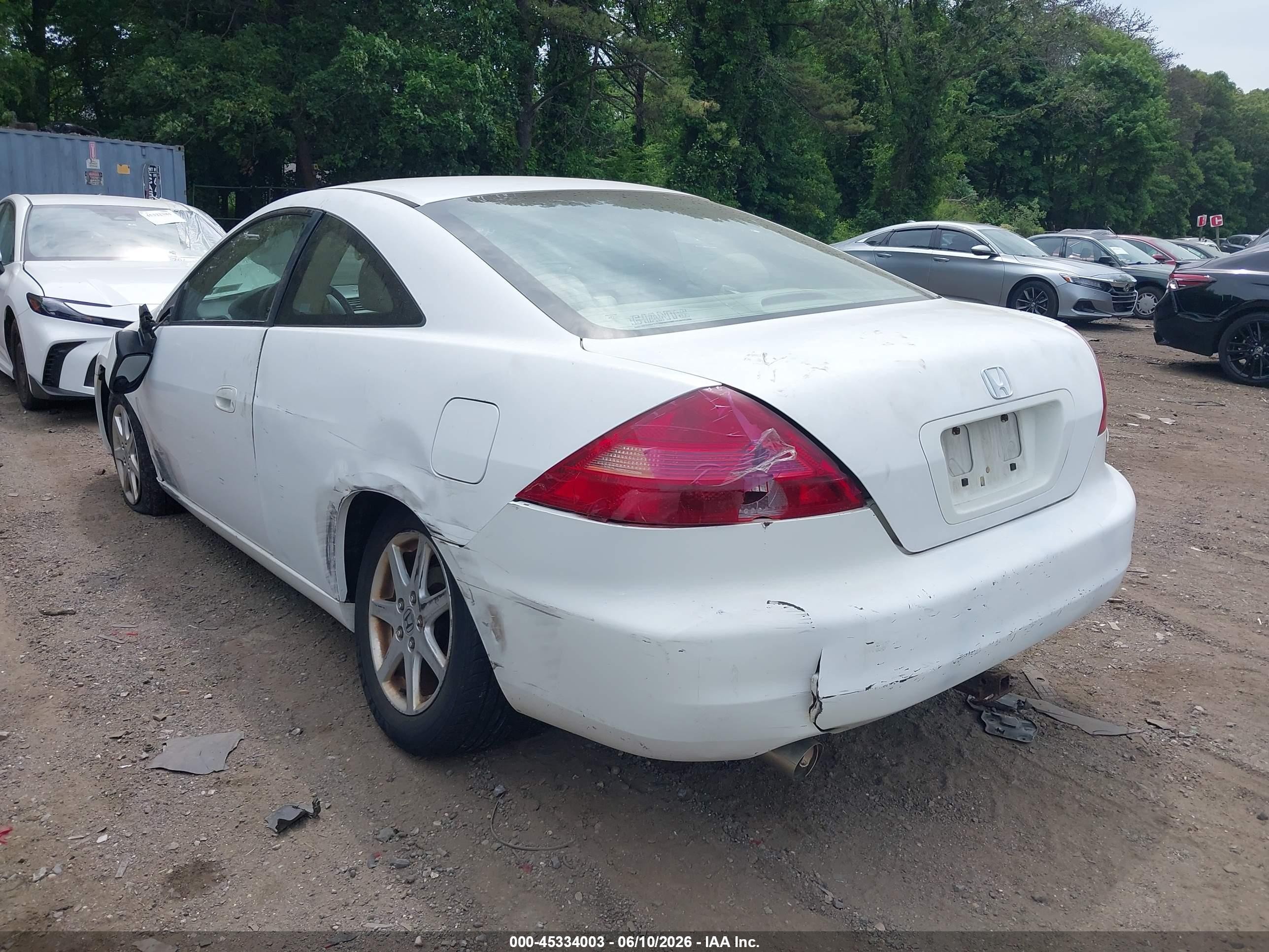 2003 Honda Accord 3.0 Ex White vin: 1HGCM82633A036895