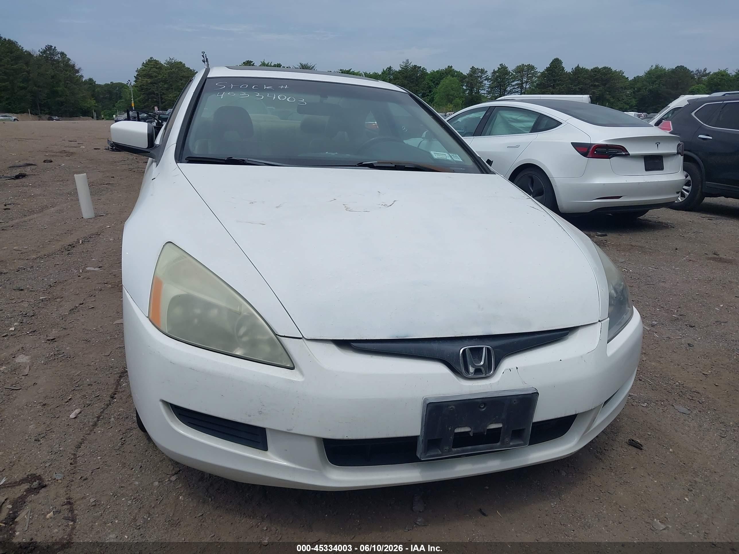 2003 Honda Accord 3.0 Ex White vin: 1HGCM82633A036895