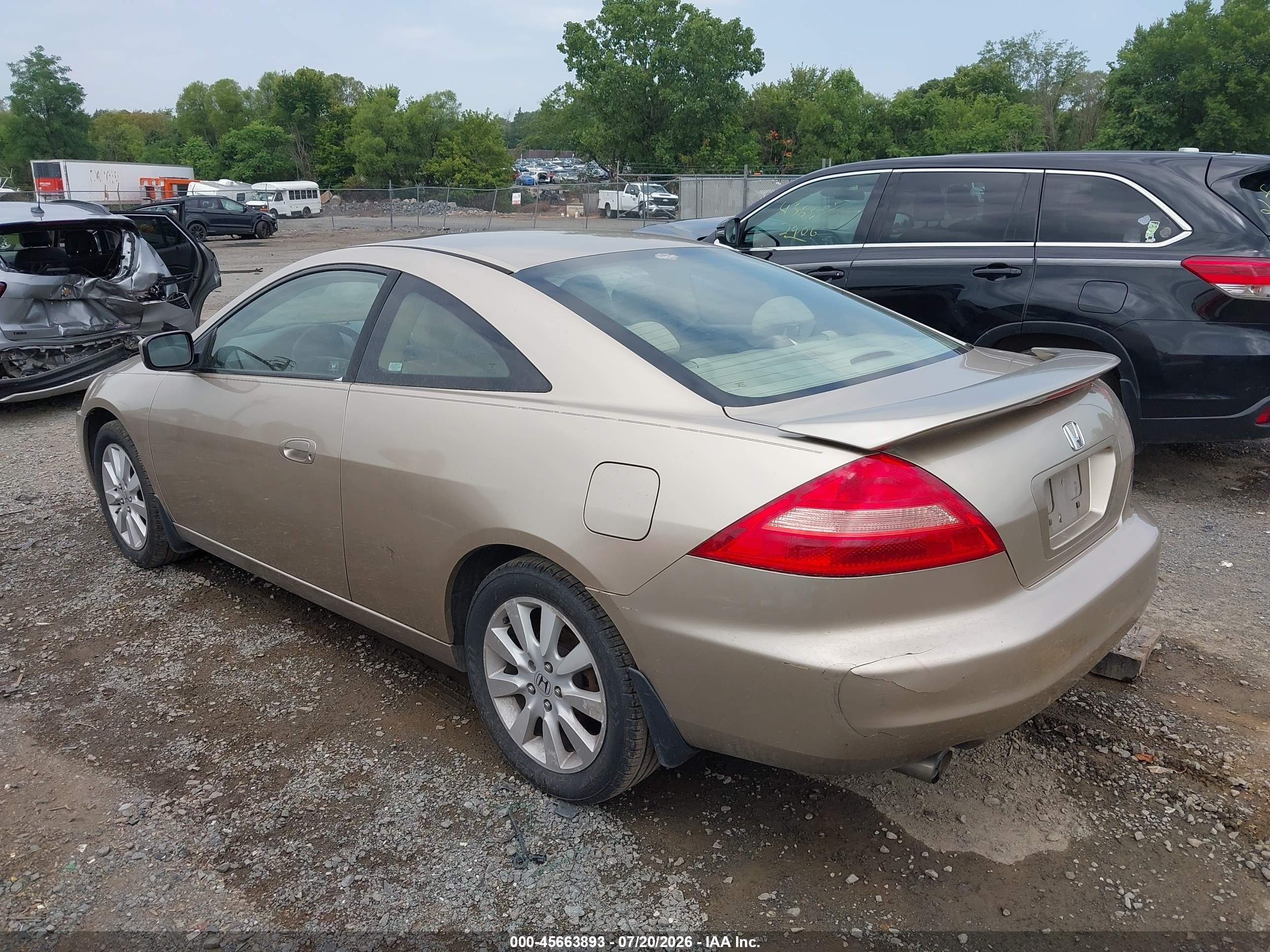 2003 Honda Accord Cpe Ex Gold vin: 1HGCM82673A006136
