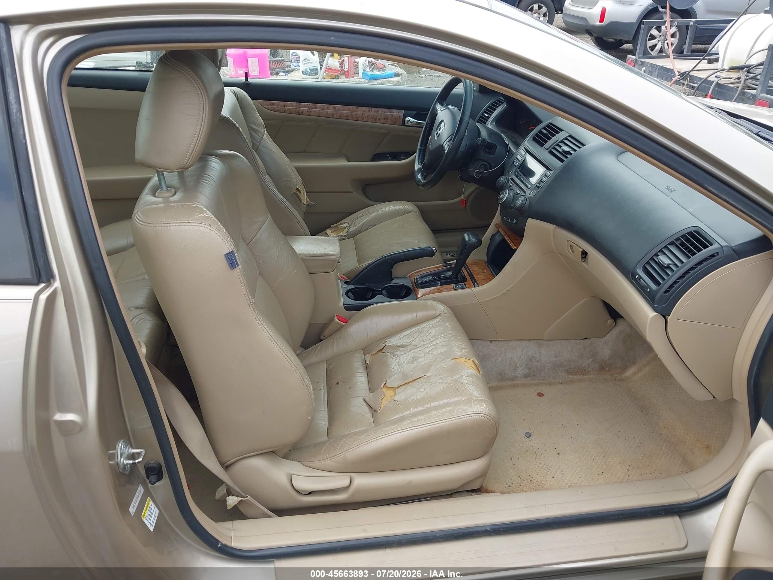 2003 Honda Accord Cpe Ex Gold vin: 1HGCM82673A006136