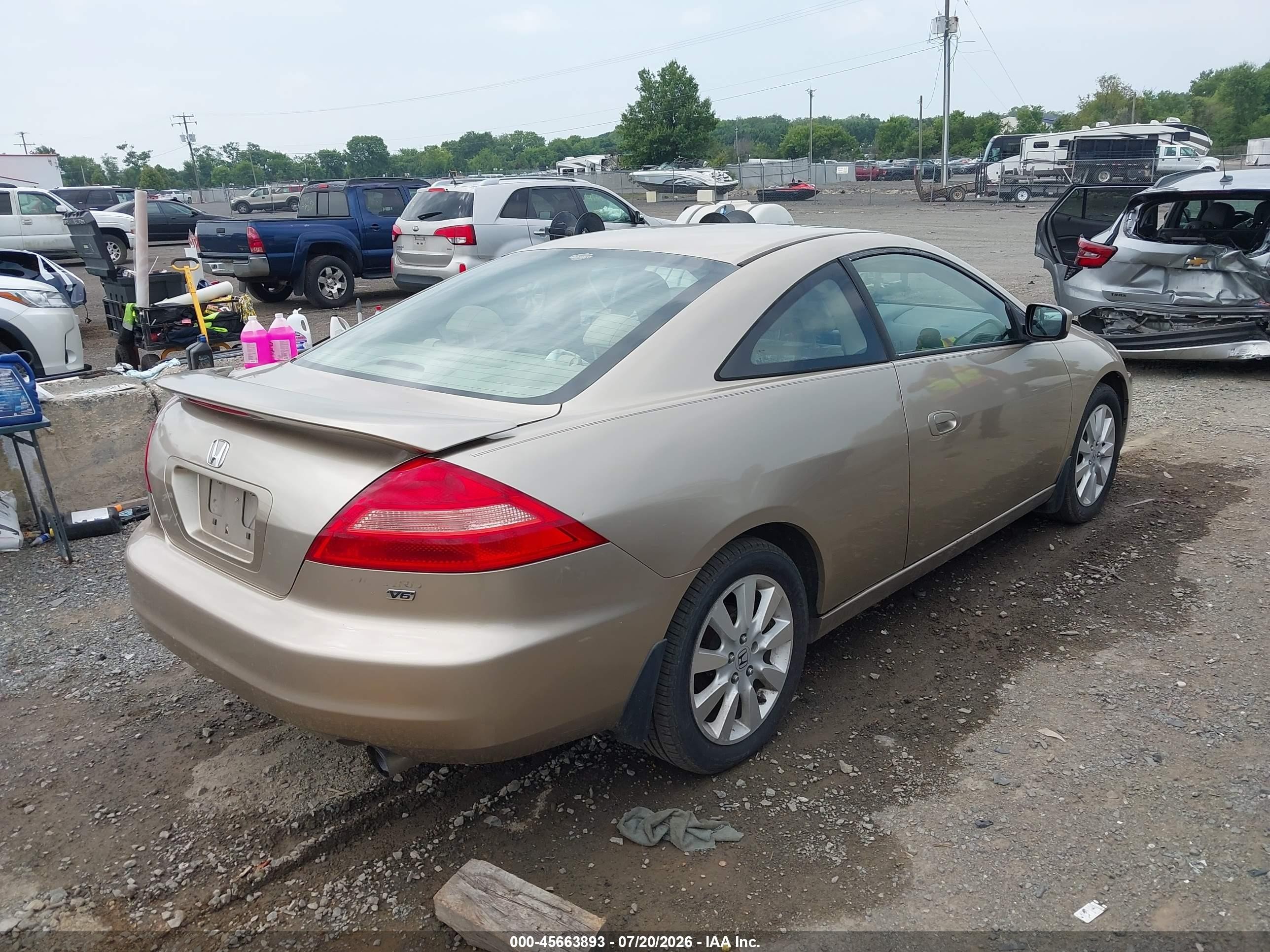 2003 Honda Accord Cpe Ex Gold vin: 1HGCM82673A006136