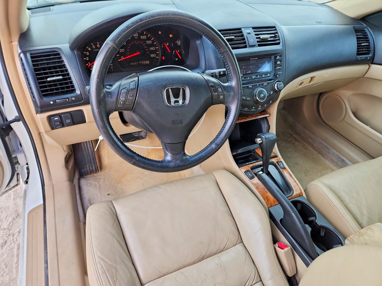 2004 Honda Accord Ex White vin: 1HGCM82674A010463