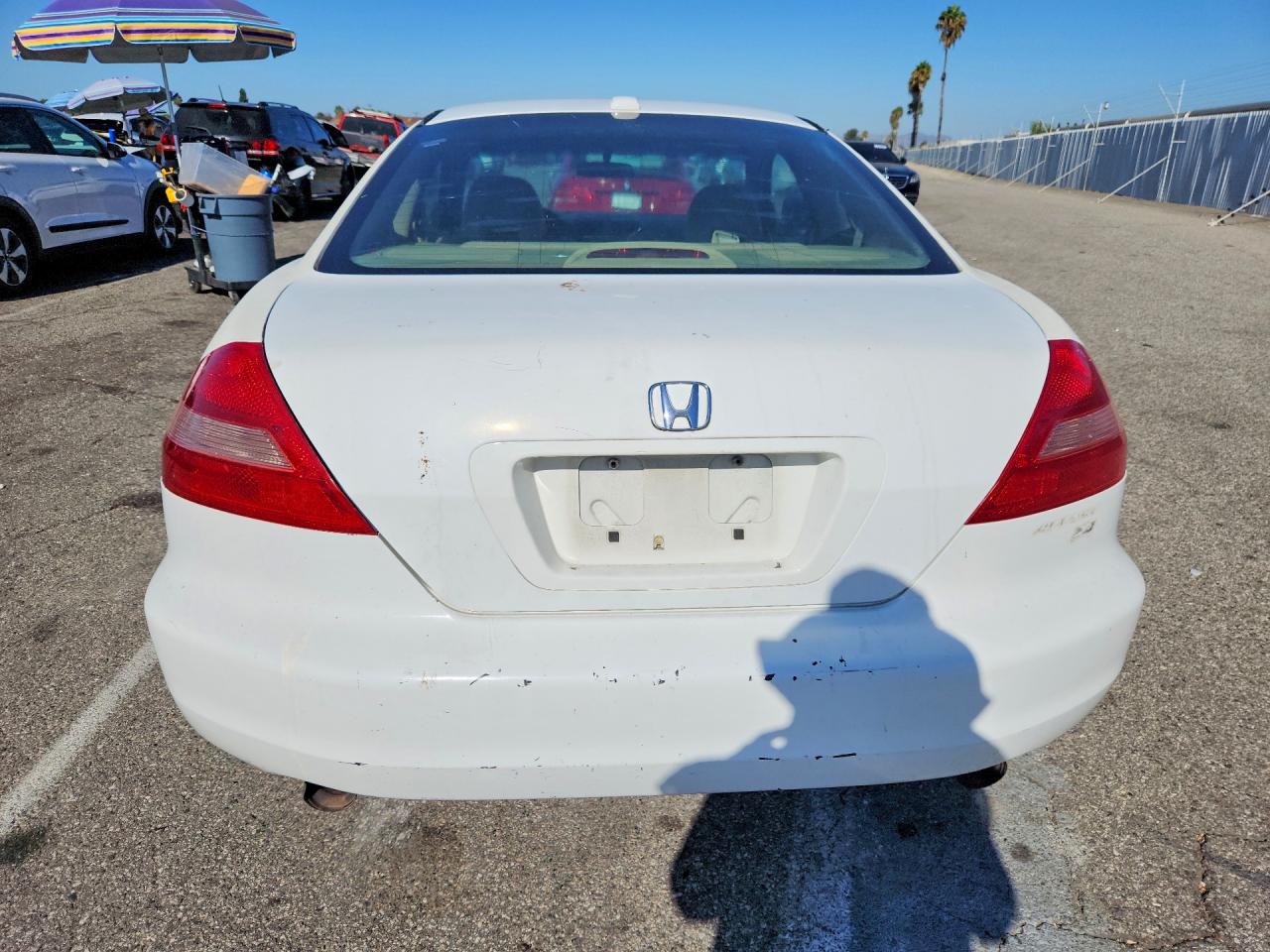 2004 Honda Accord Ex White vin: 1HGCM82674A016019