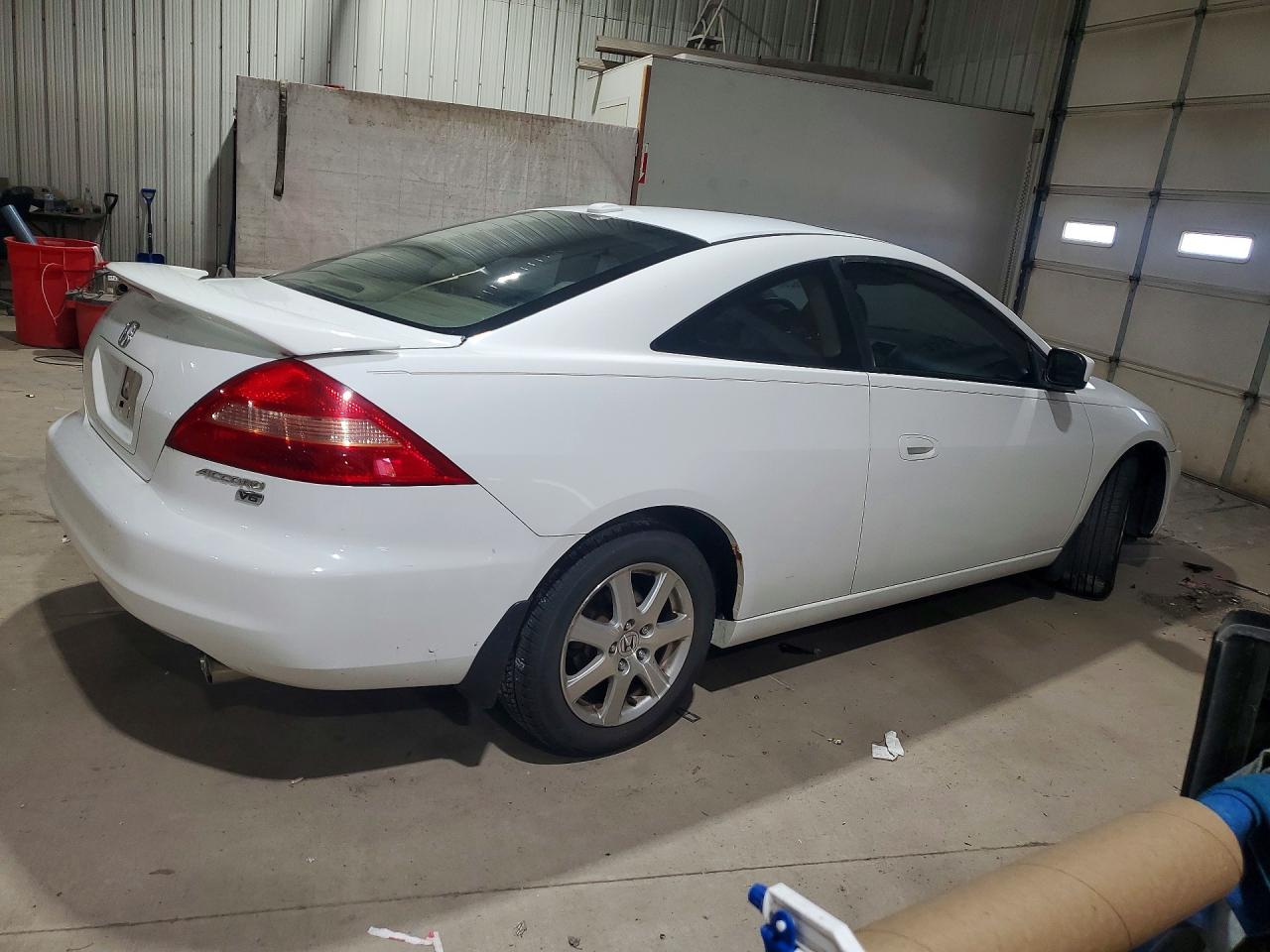2005 Honda Accord Ex White vin: 1HGCM826X5A000396