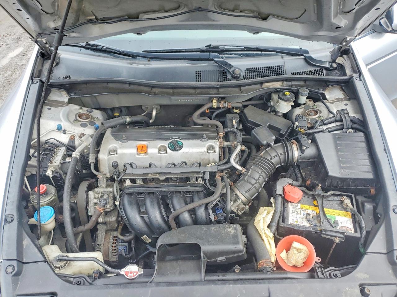 2008 Honda Accord Lx Silver vin: 1HGCP25378A035830