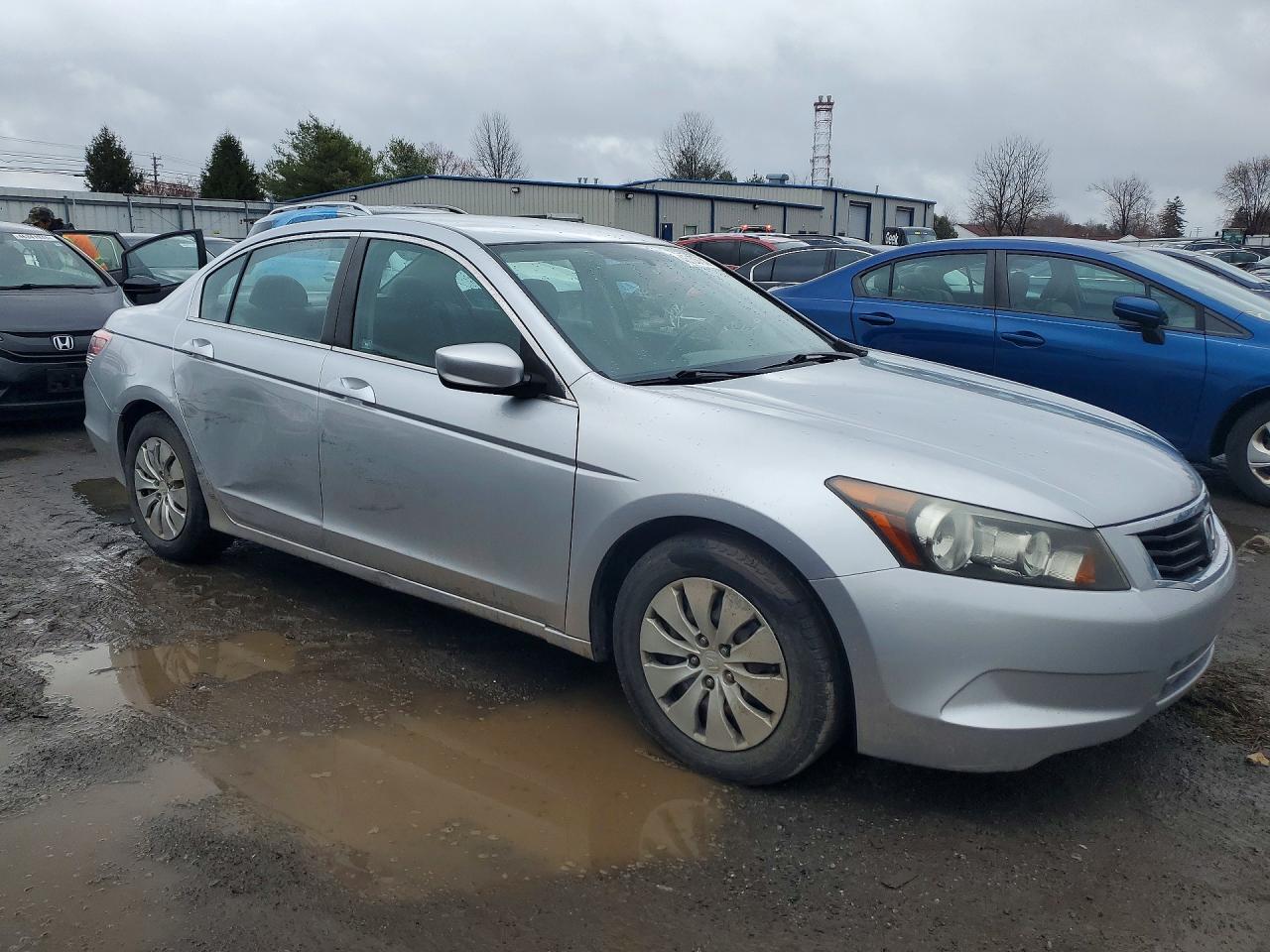 2008 Honda Accord Lx Silver vin: 1HGCP25378A035830