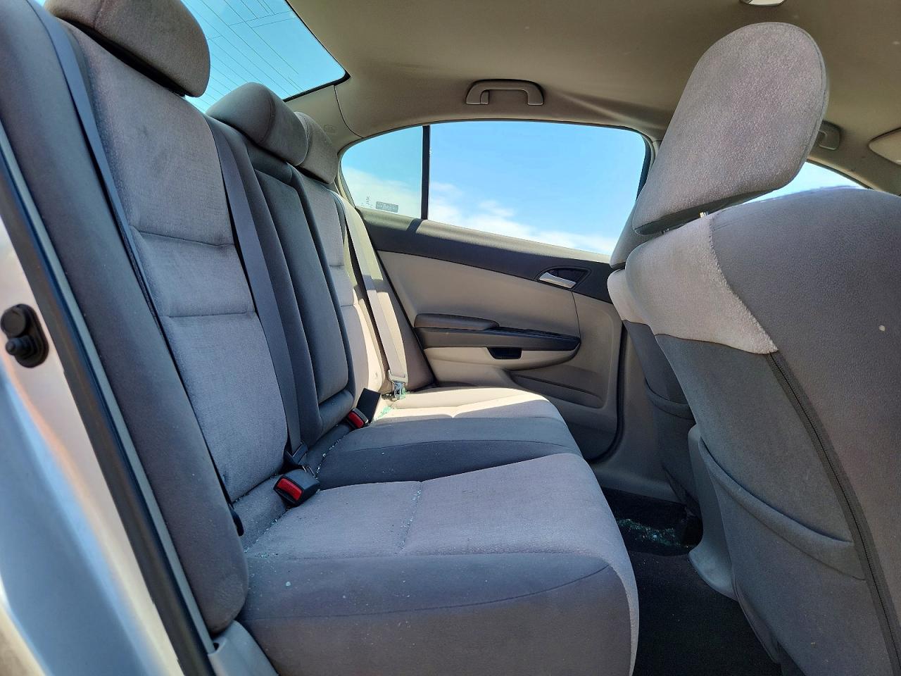 2008 Honda Accord Lx Silver vin: 1HGCP25388A102189