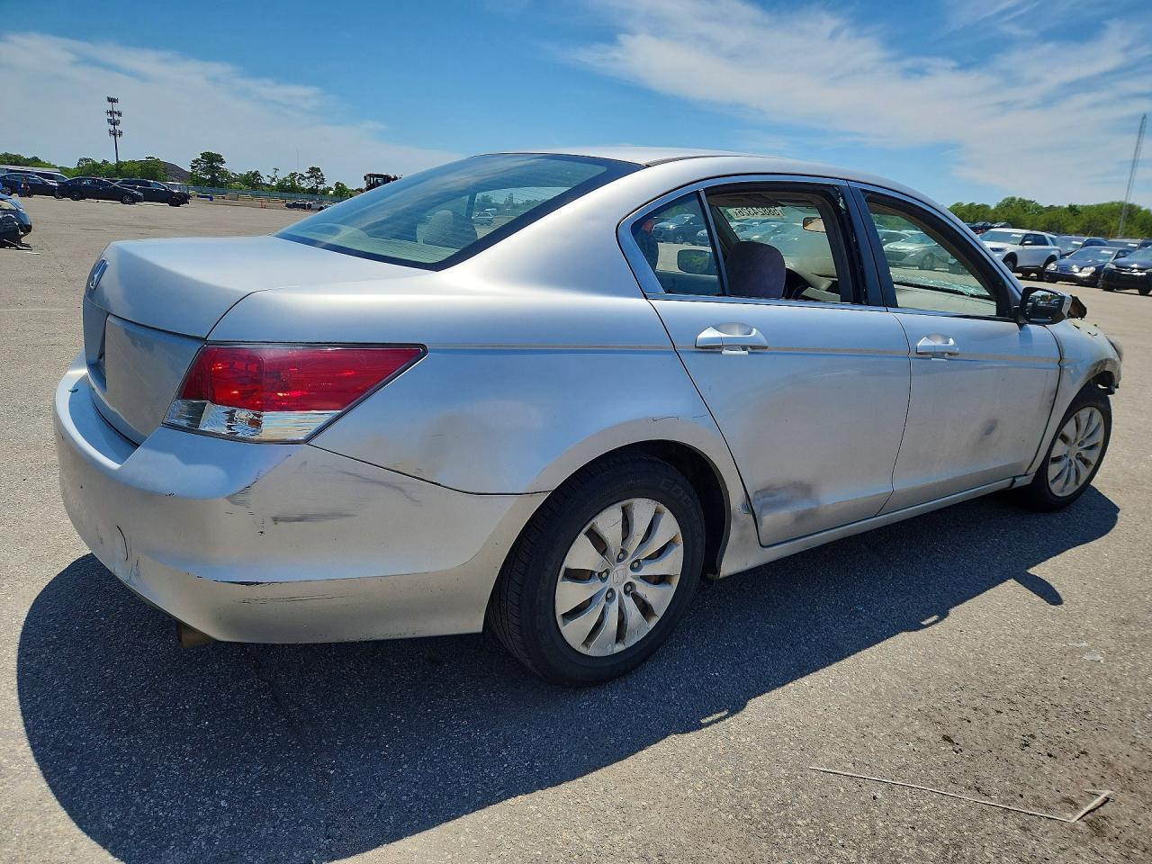 2008 Honda Accord Lx Silver vin: 1HGCP25388A102189
