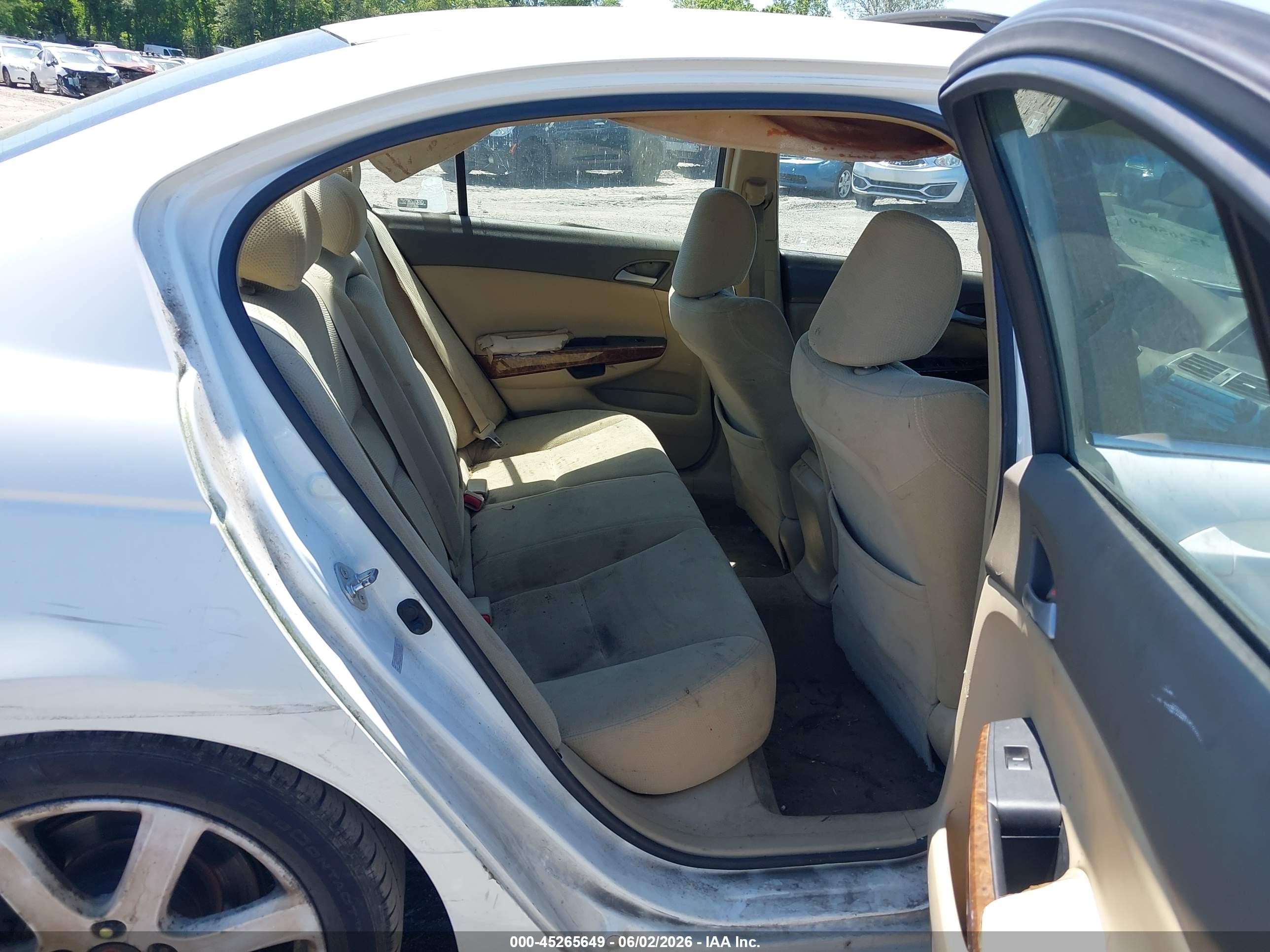 2008 Honda Accord 2.4 Ex White vin: 1HGCP25778A006301