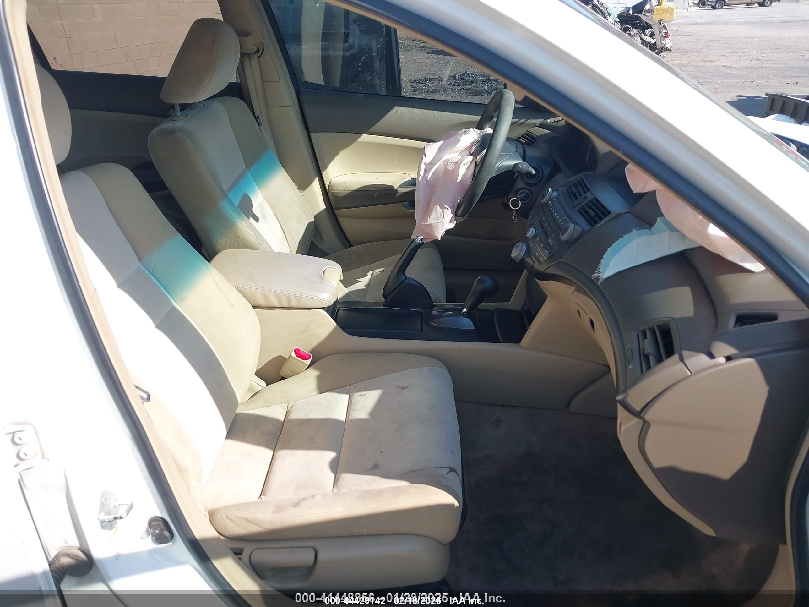 2008 Honda Accord 2.4 Lx White vin: 1HGCP26308A117980