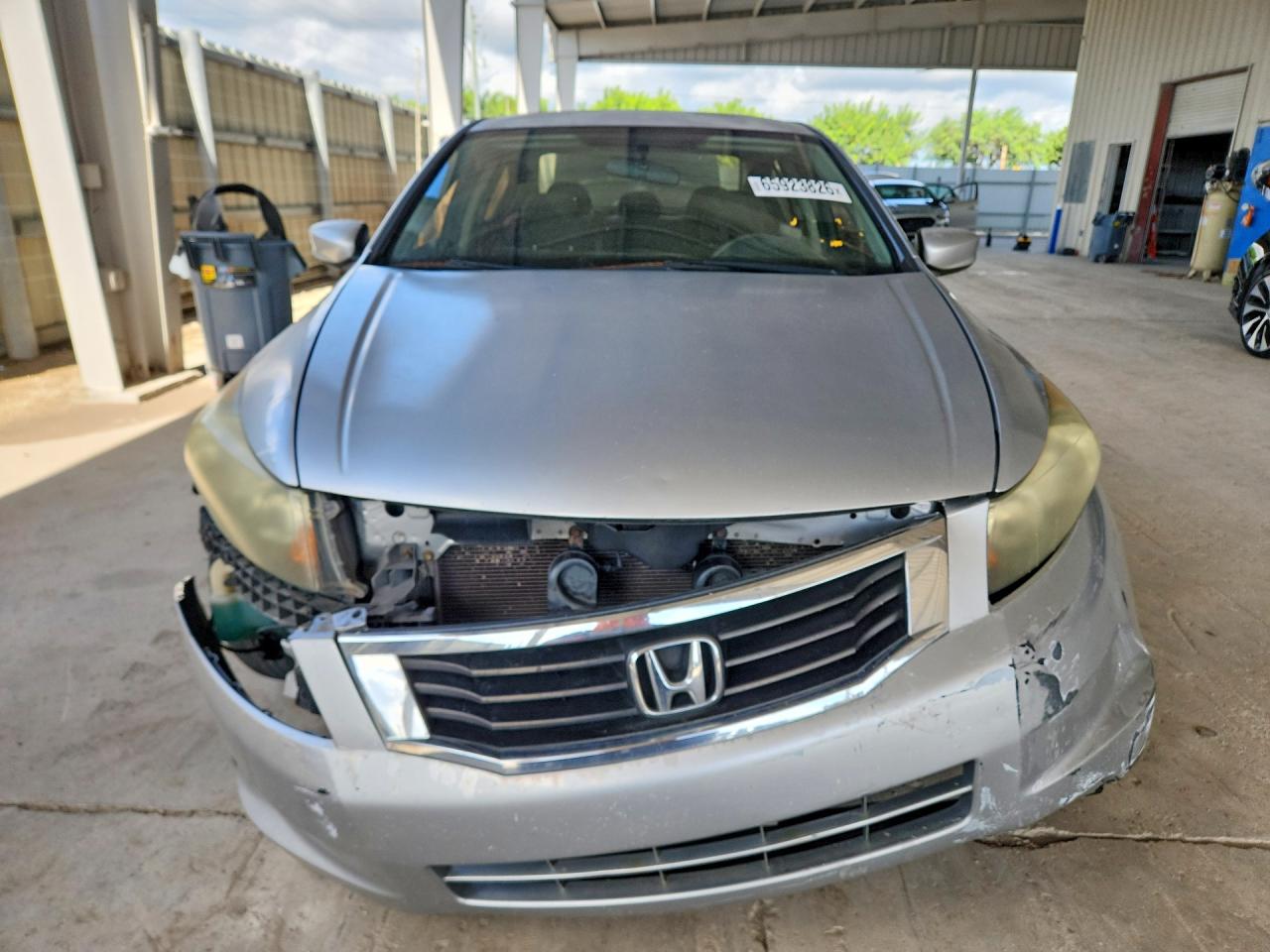 2009 Honda Accord Lx Silver vin: 1HGCP26309A090684