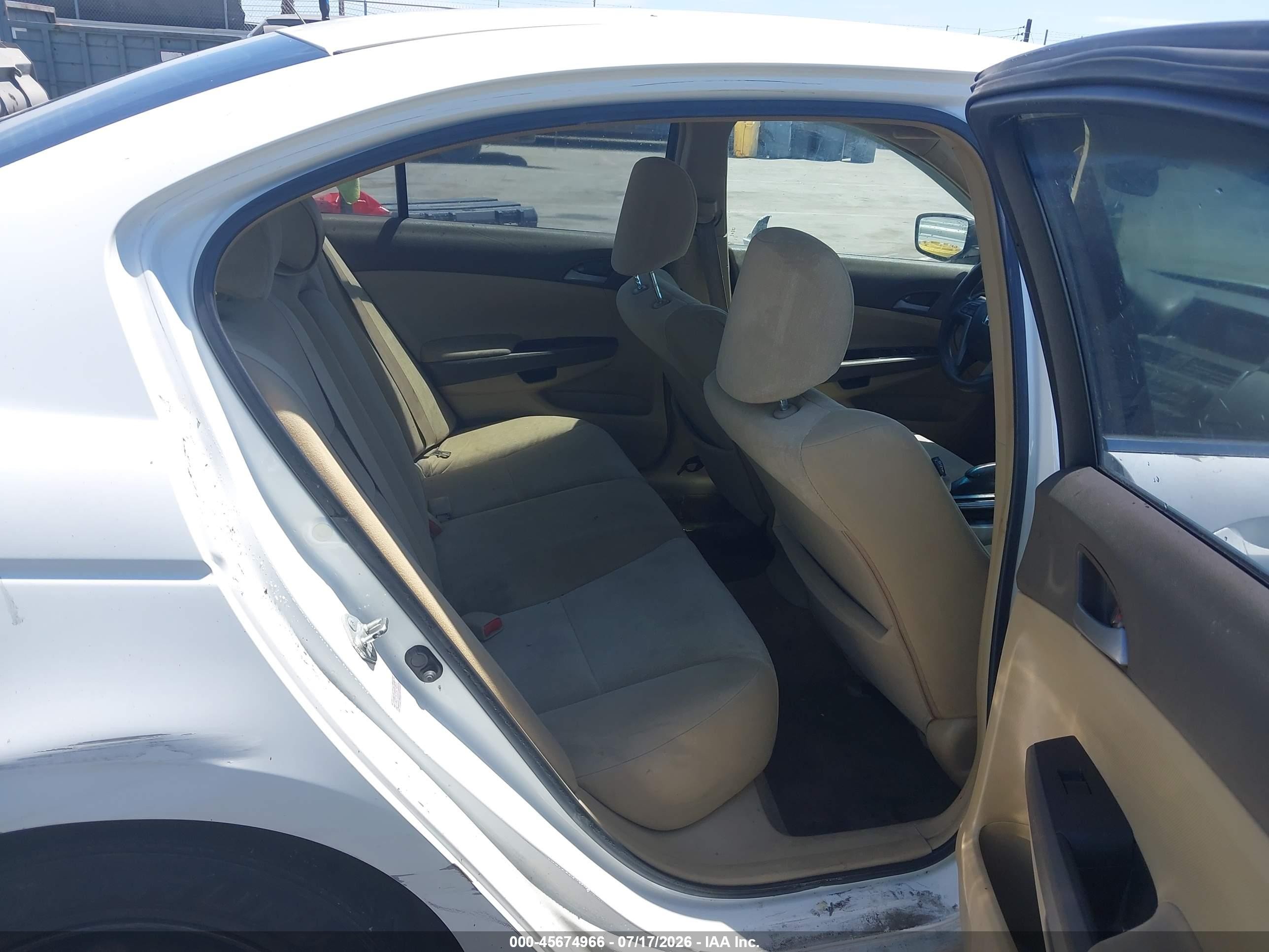 2009 Honda Accord 2.4 Lx White vin: 1HGCP26309A148938