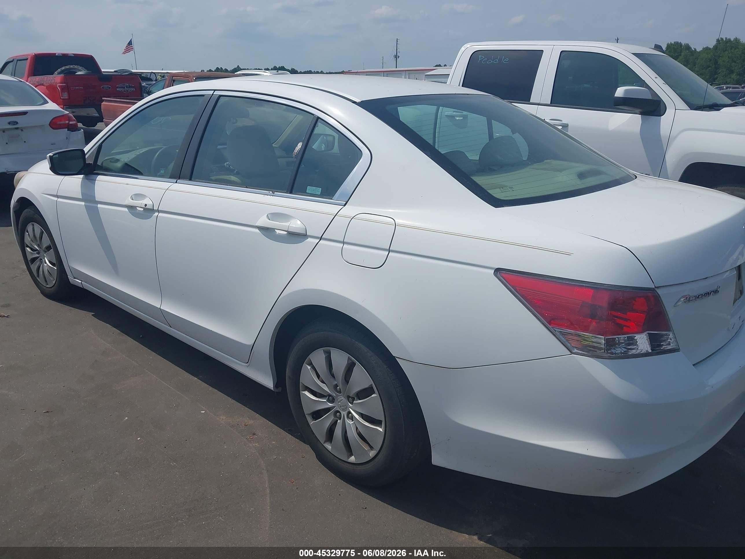 2008 Honda Accord 2.4 Lx Белый vin: 1HGCP26318A029813