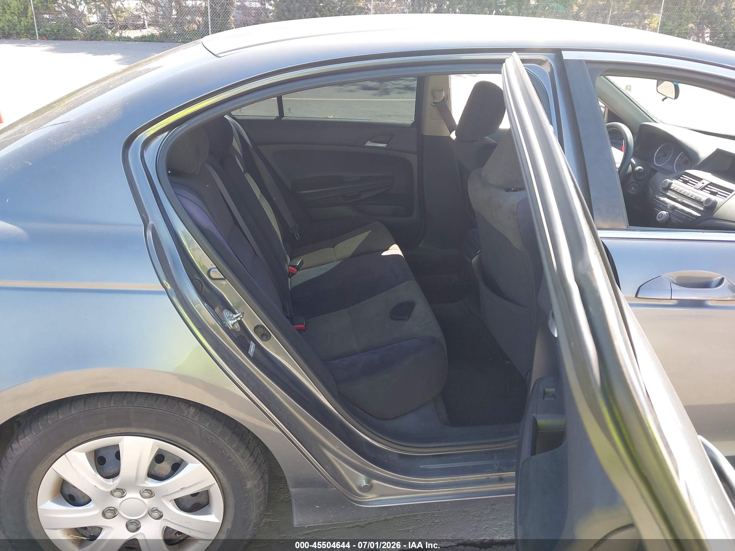 2009 Honda Accord 2.4 Lx Gray vin: 1HGCP26319A077149