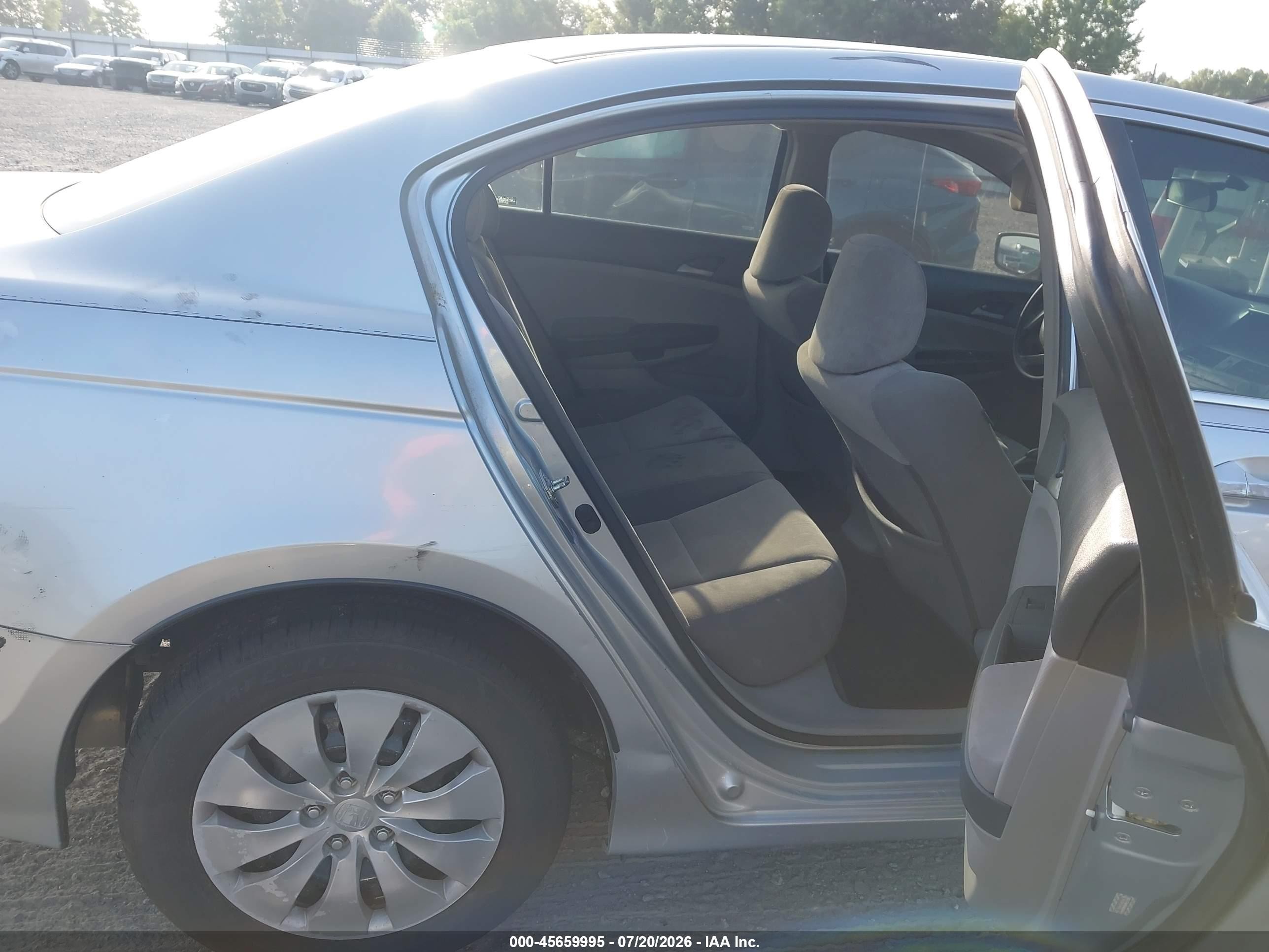 2009 Honda Accord 2.4 Lx Silver vin: 1HGCP26319A112448