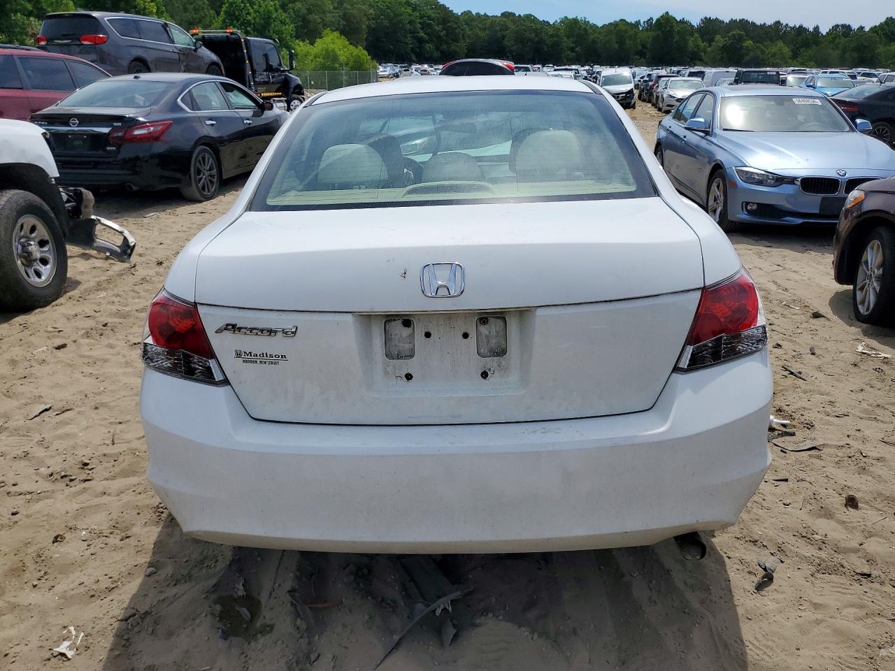 2009 Honda Accord Lx White vin: 1HGCP26319A114815